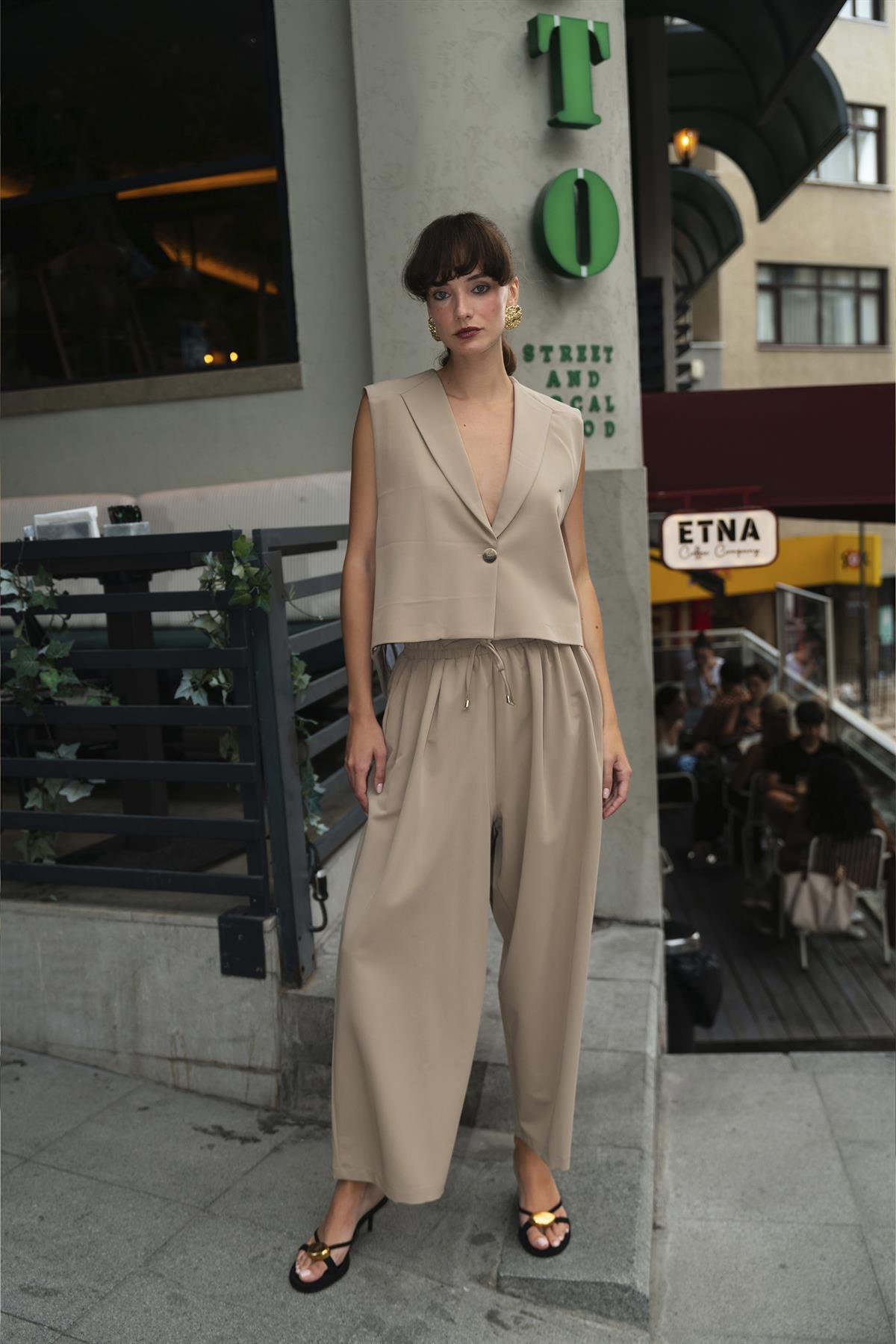 9588 YELEK PANTOLON TAKIM CAMEL