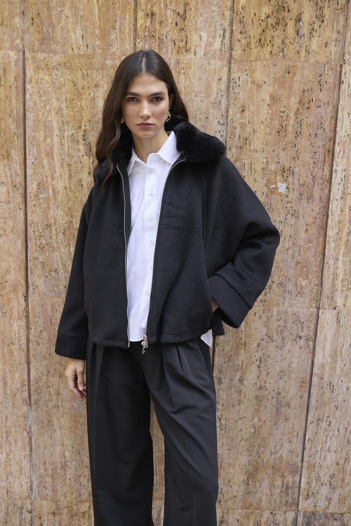 9660 YAKA KÜRKLÜ KAŞE MONT SİYAH