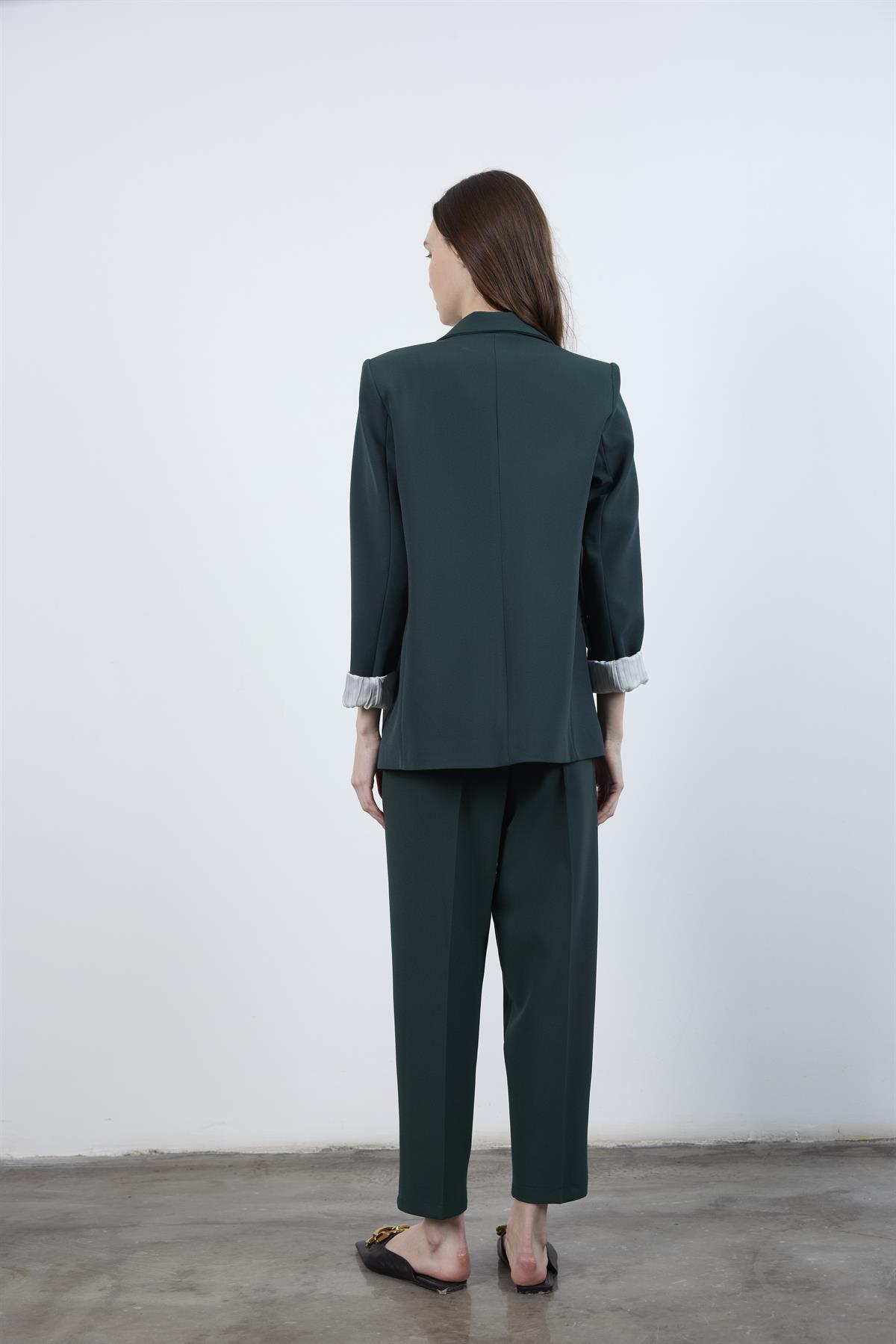 9134 KOLU KATLAMALI CEKET ZÜMRÜT