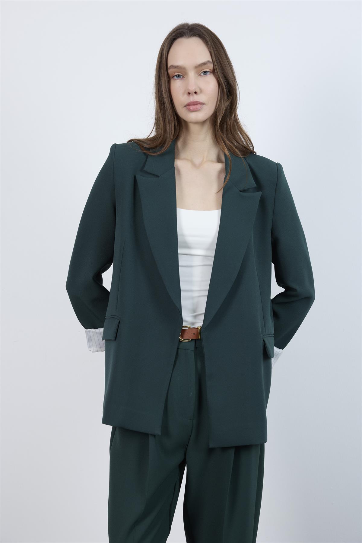 9134 KOLU KATLAMALI CEKET ZÜMRÜT