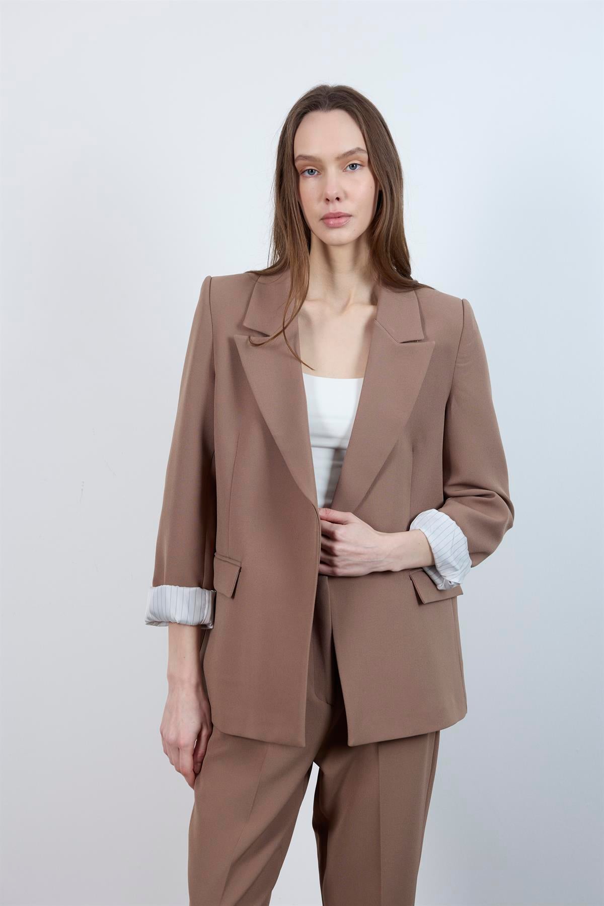 9134 KOLU KATLAMALI CEKET AÇIK KAHVE