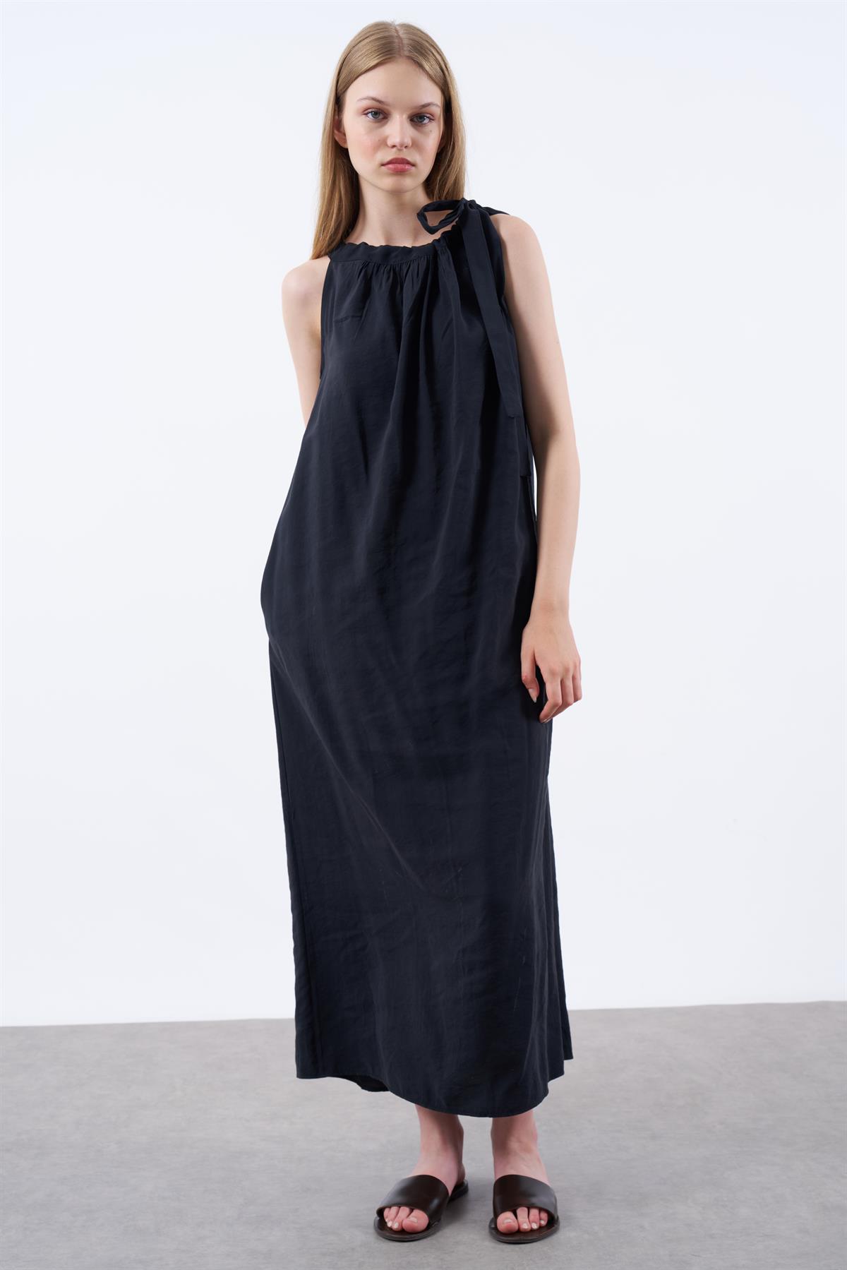 3213 OMUZDAN BAĞLAMALI ELBİSE SİYAH