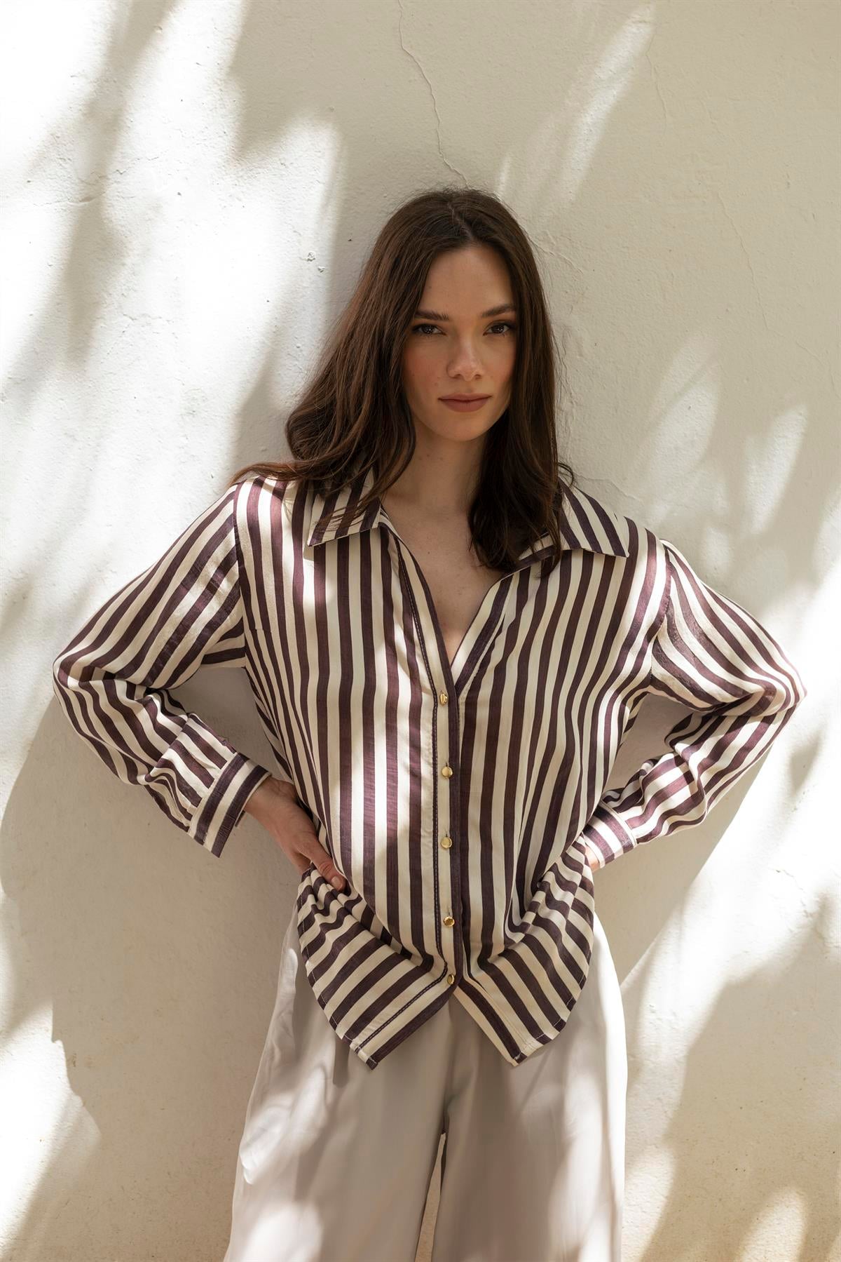 4966 ÇİZGİLİ GÖMLEK MÜRDÜM