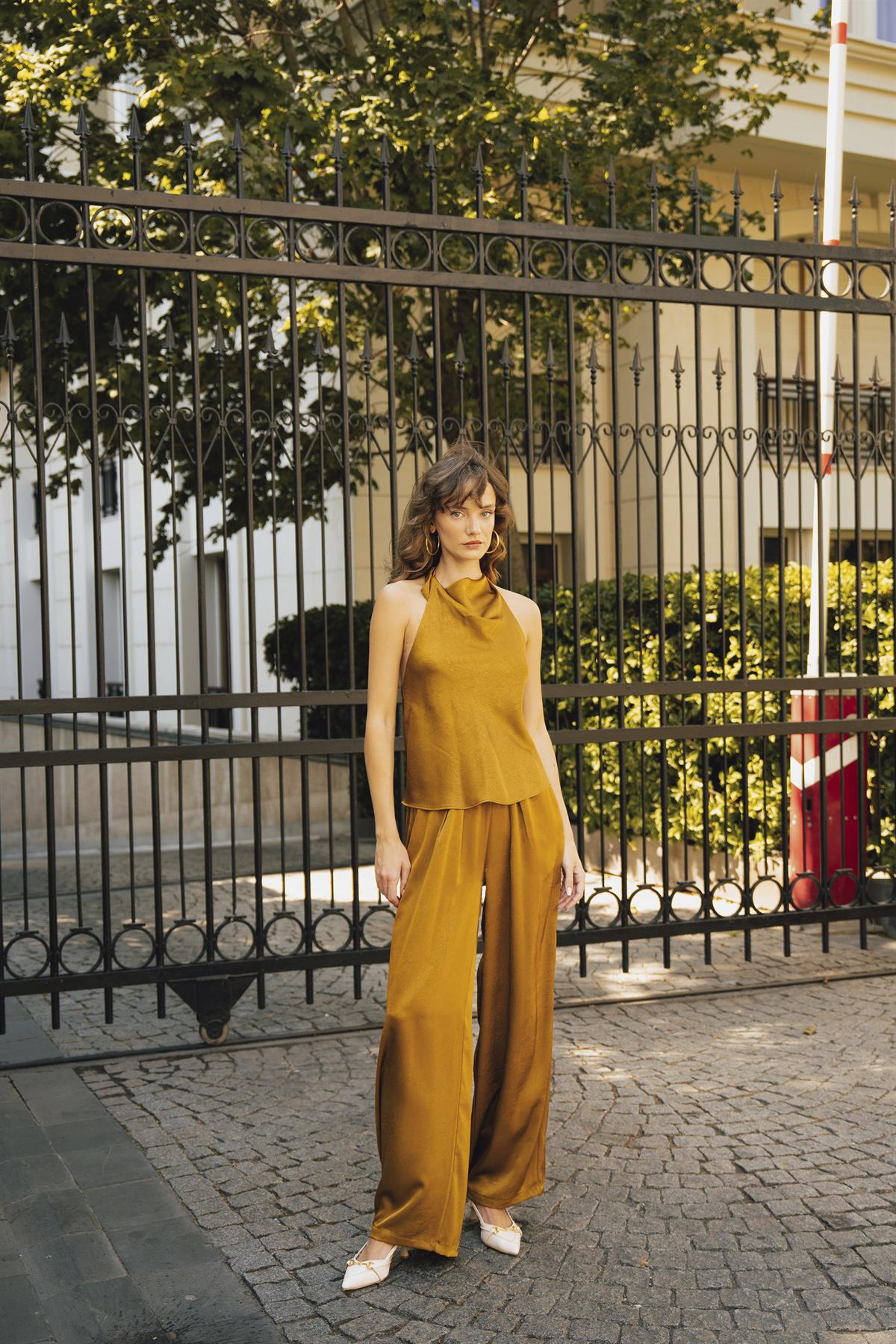 51211 BLUZ PANTOLON TAKIM SAFRAN