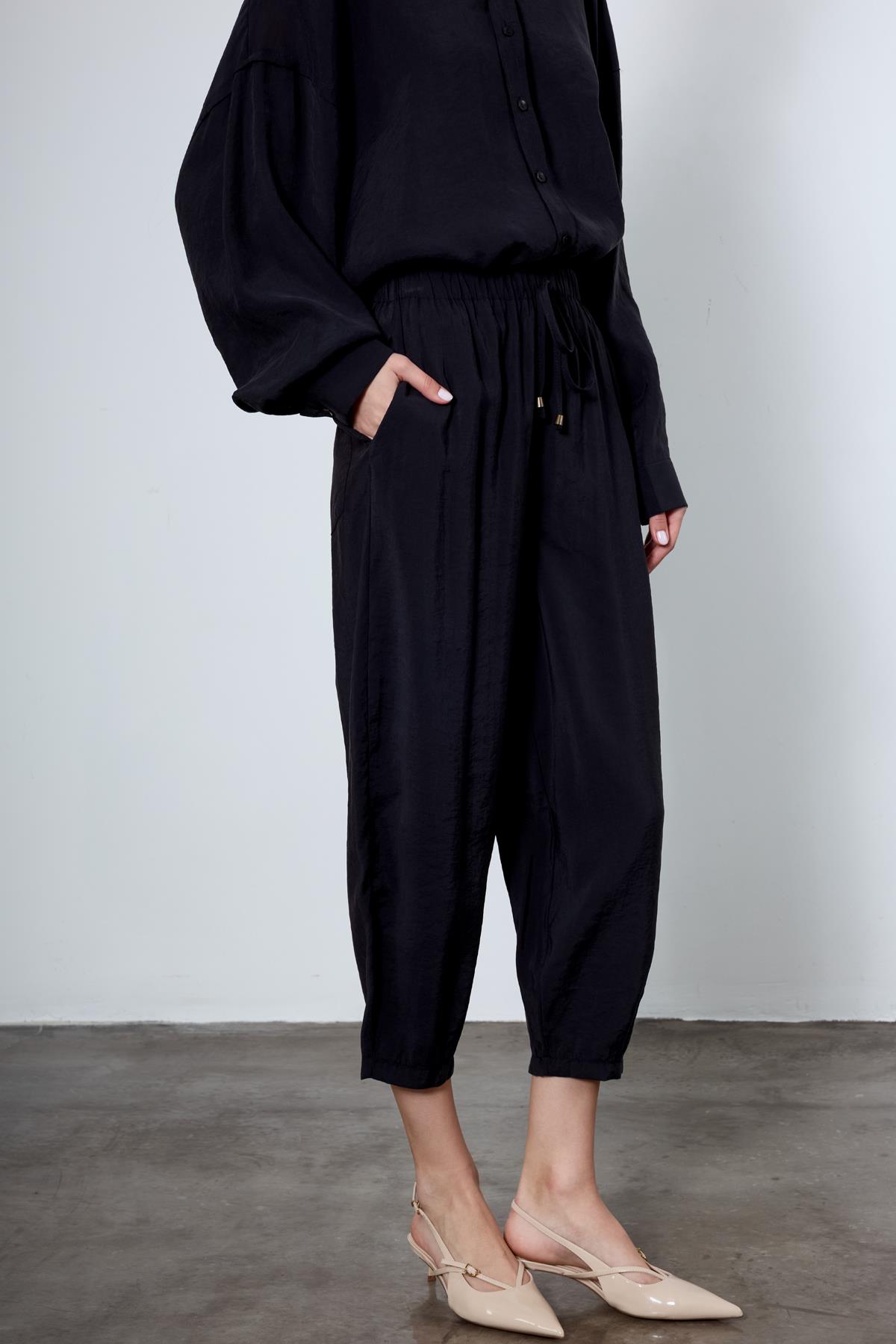 51106 BELİ LASTİKLİ PANTOLON SİYAH