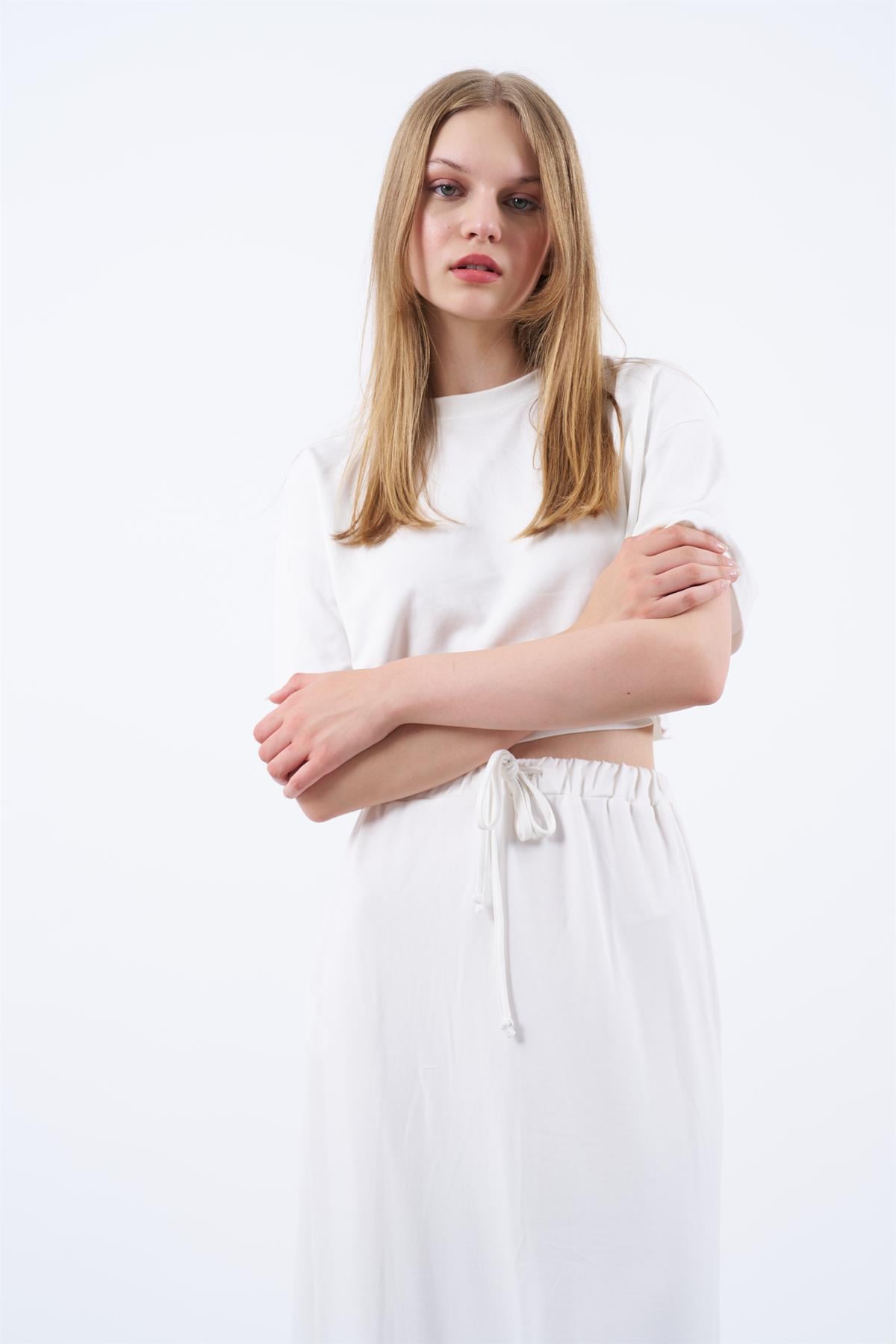 51021 TİŞORT ETEK TAKIM BEYAZ