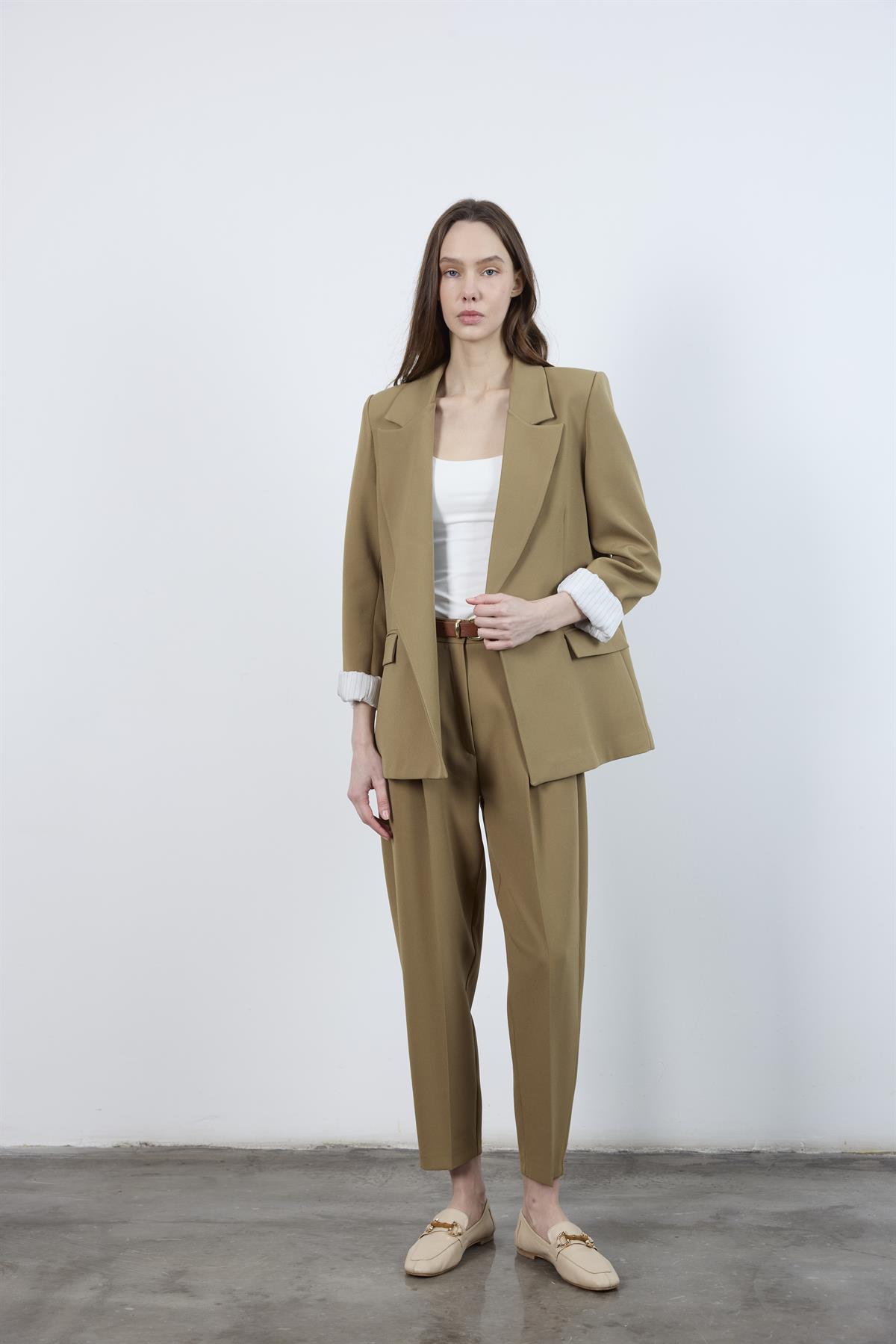 9134 KOLU KATLAMALI CEKET OLİVE