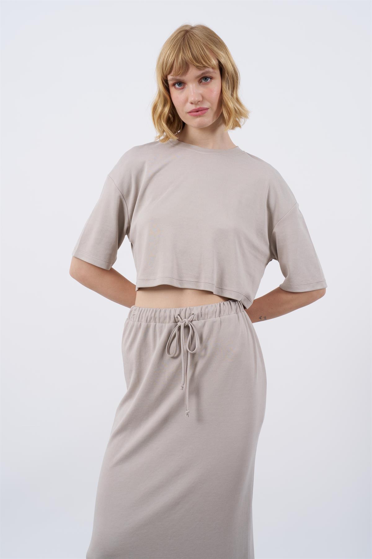 51021 TİŞORT ETEK TAKIM TAŞ