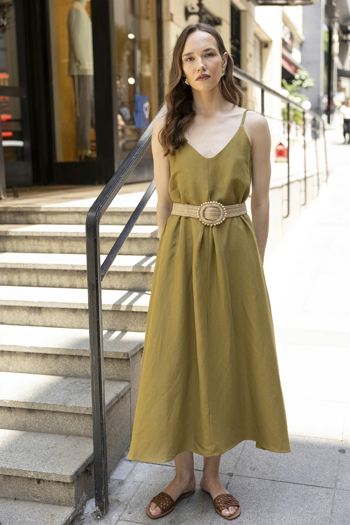 3303 İP ASKILI KEMERLİ ELBİSE OLİVE