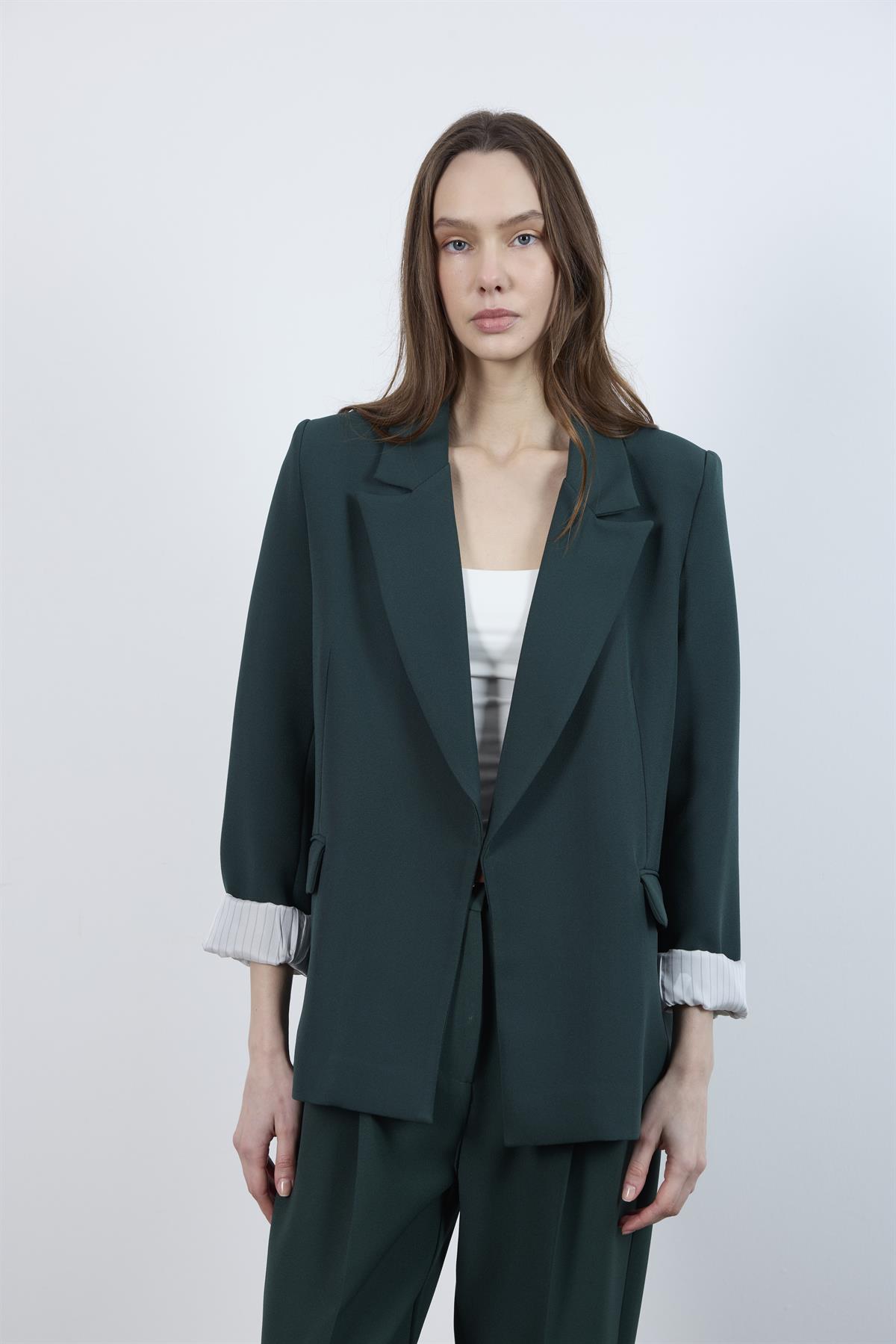 9134 KOLU KATLAMALI CEKET ZÜMRÜT