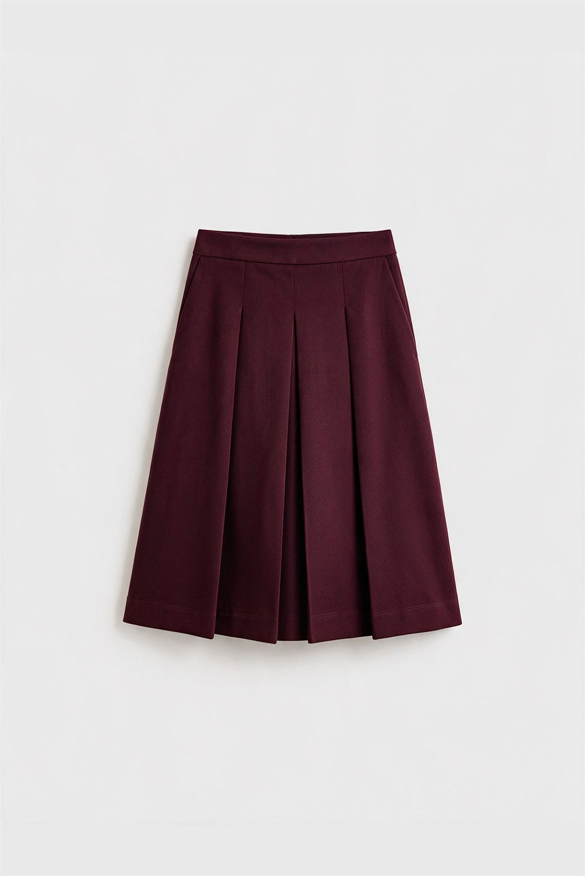 51425 PİLELİ BERMUDA BORDO