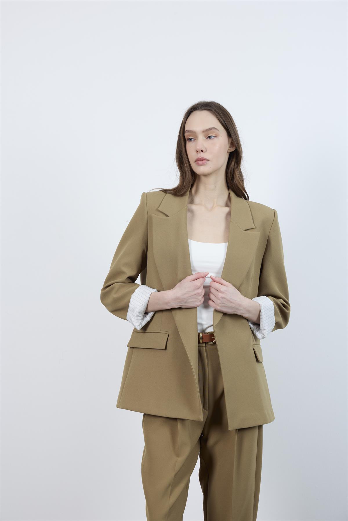 9134 KOLU KATLAMALI CEKET OLİVE