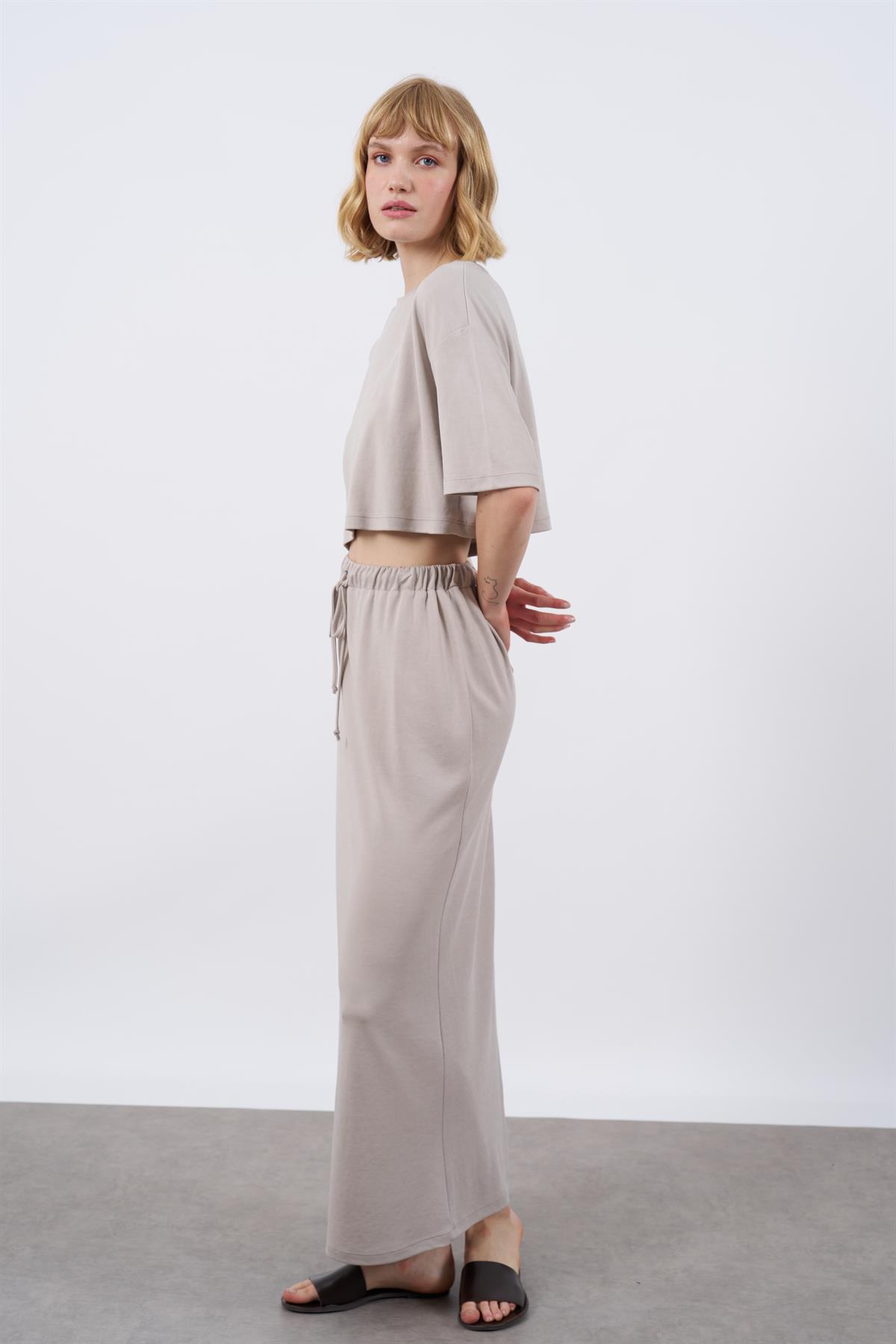 51021 TİŞORT ETEK TAKIM TAŞ