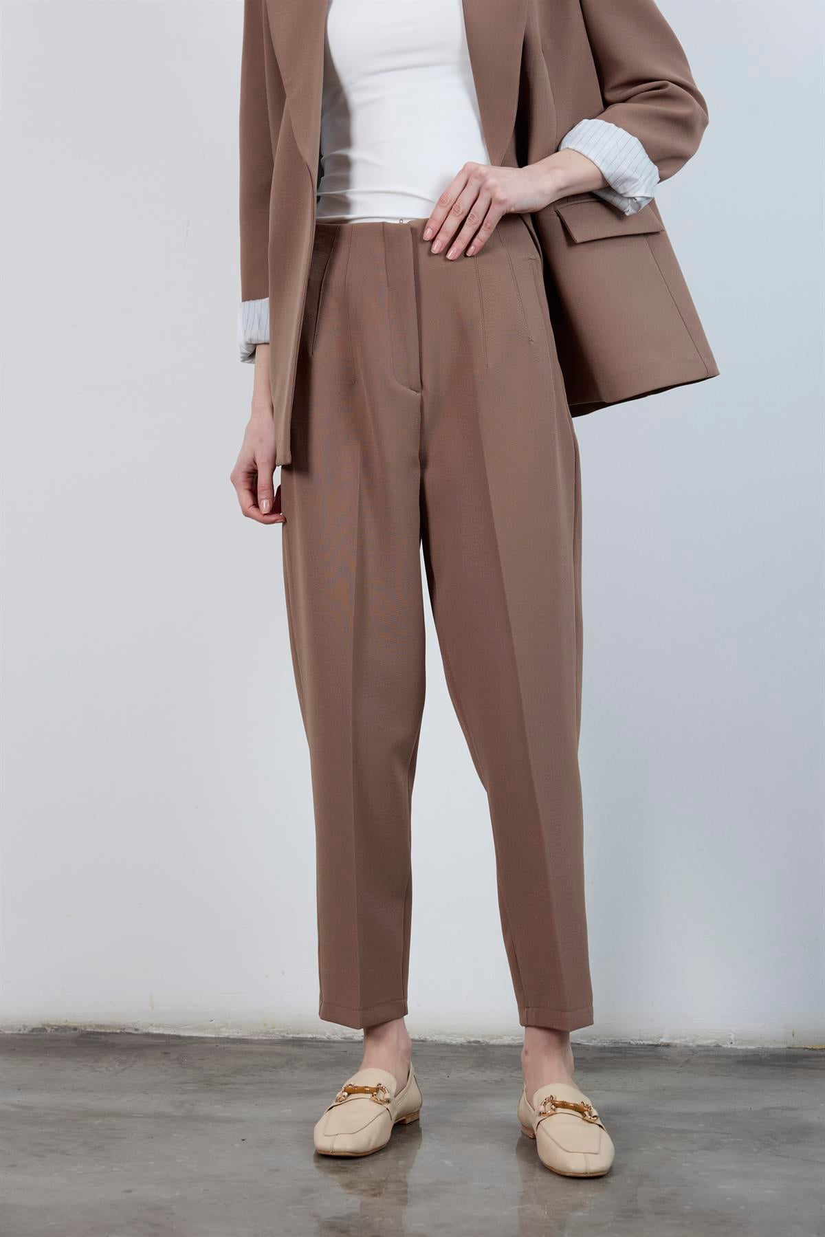 50109 PENSLİ HAVUÇ PANTOLON AÇIK KAHVE