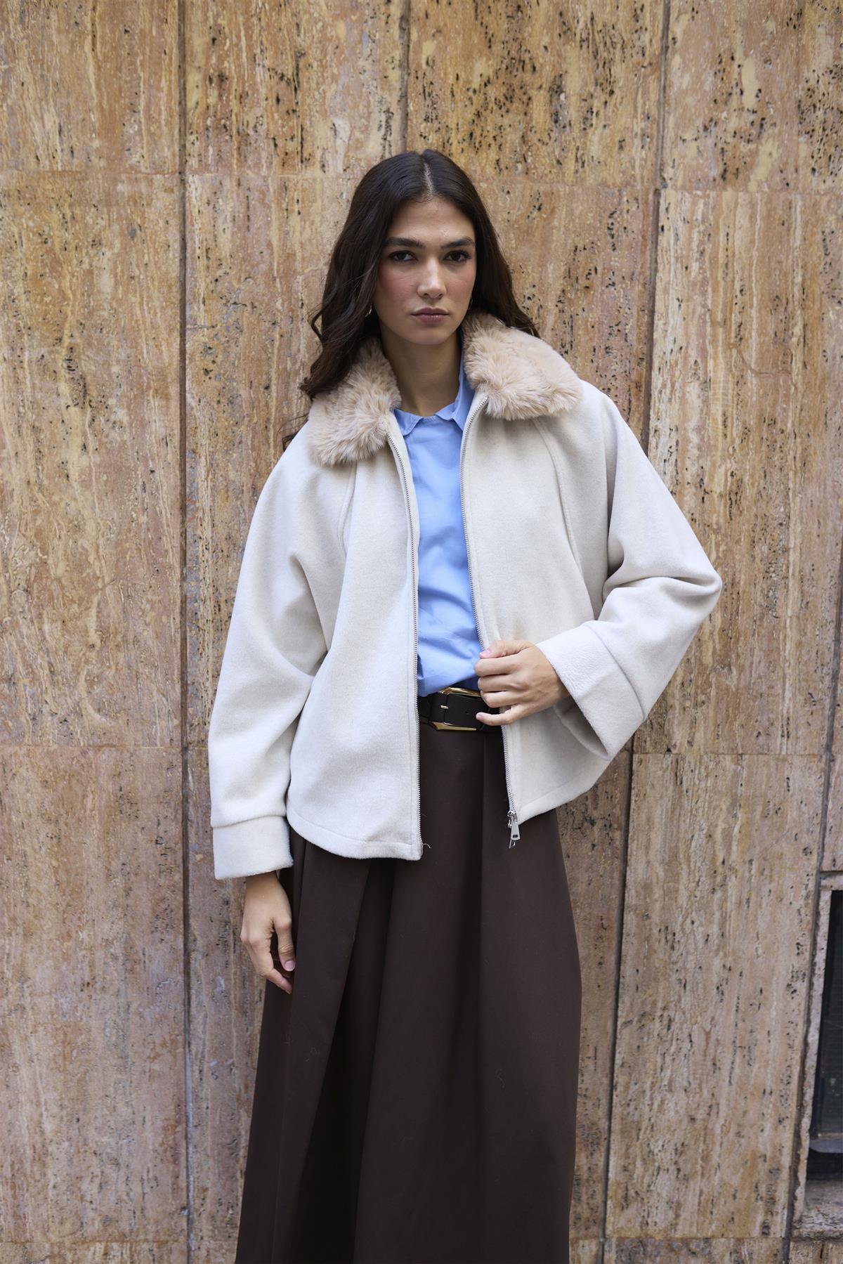 9660 YAKA KÜRKLÜ KAŞE MONT TAŞ