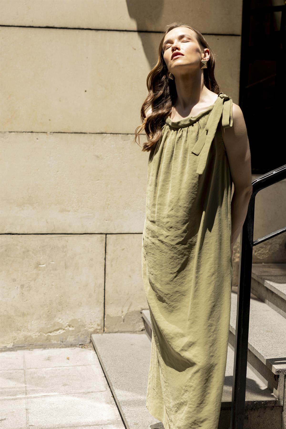 3213 OMUZDAN BAĞLAMALI ELBİSE HAKİ