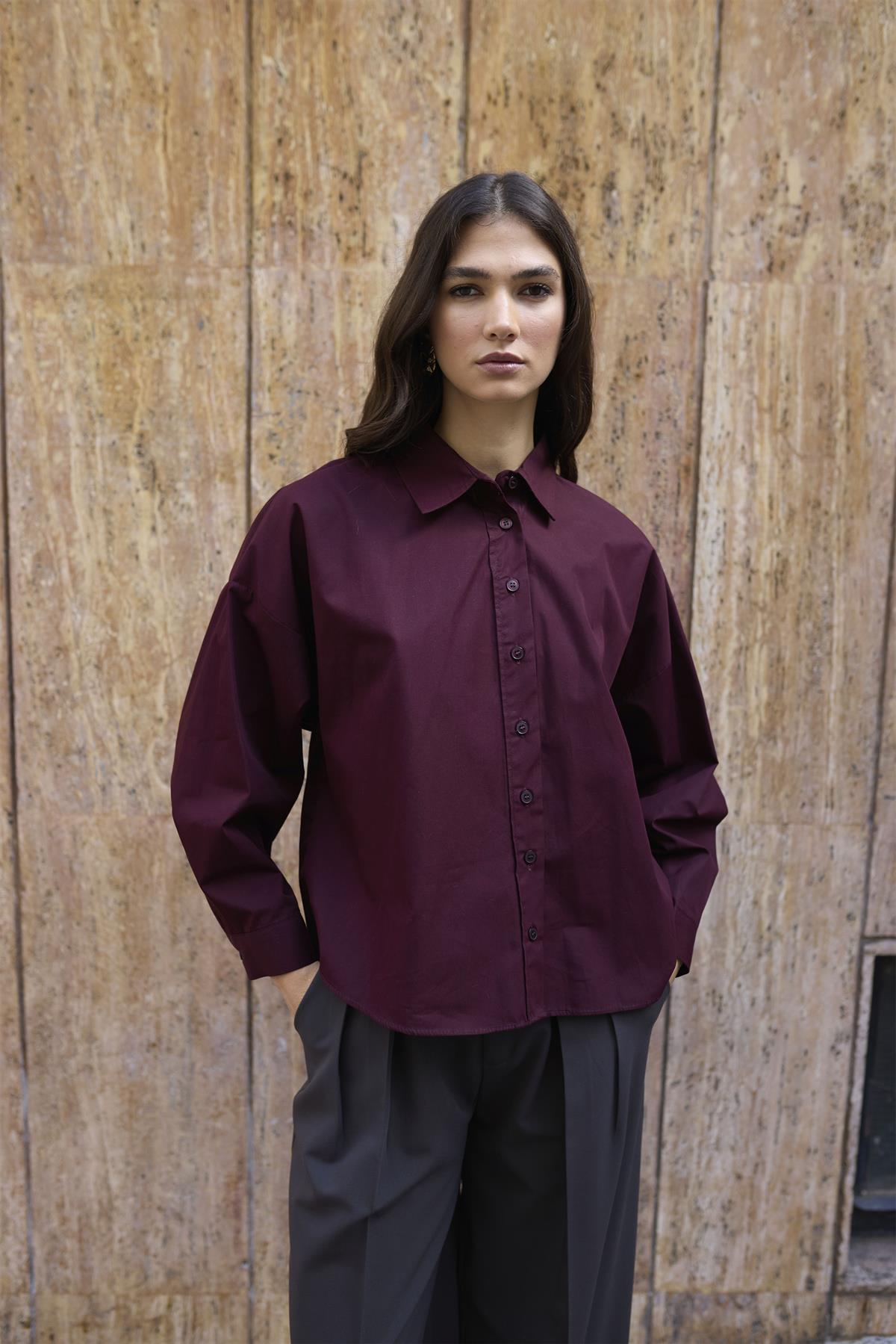 4992 ARKASI BÜZGÜLÜ GÖMLEK MÜRDÜM