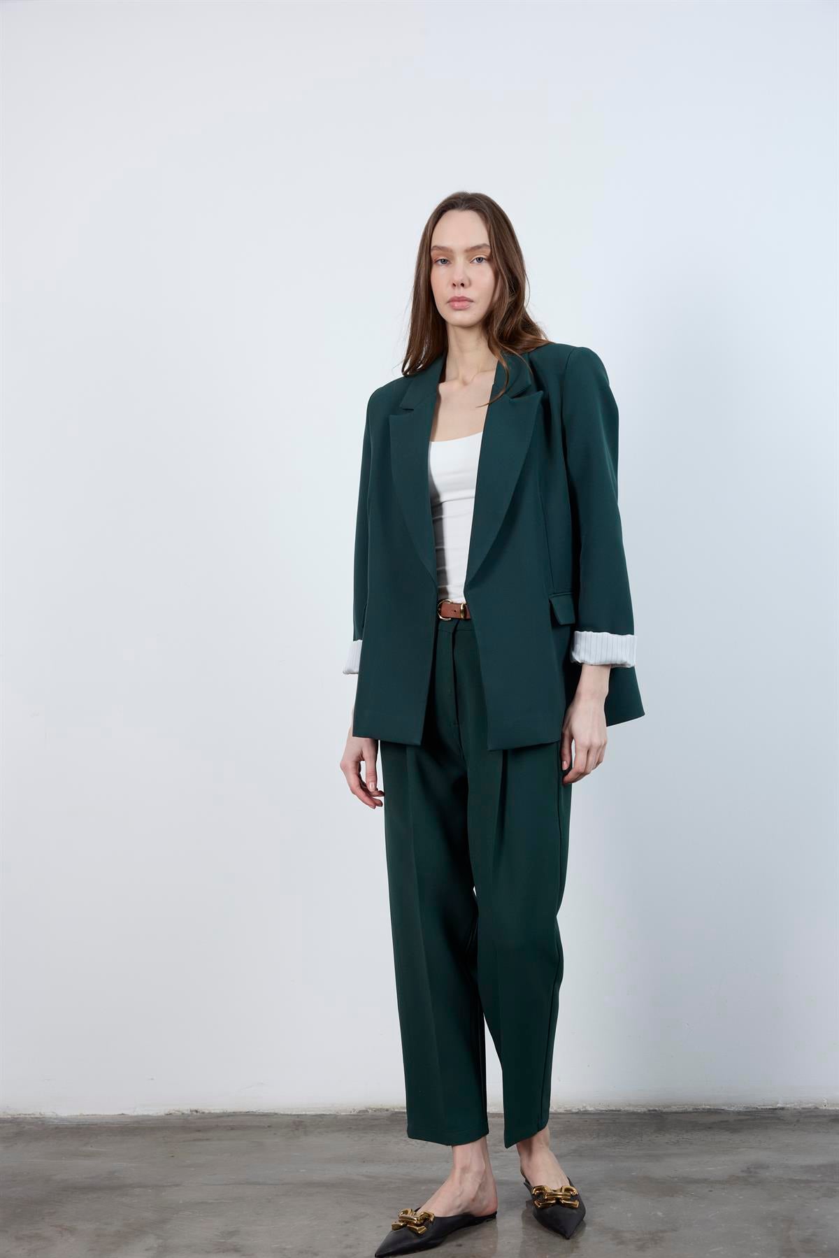 9134 KOLU KATLAMALI CEKET ZÜMRÜT