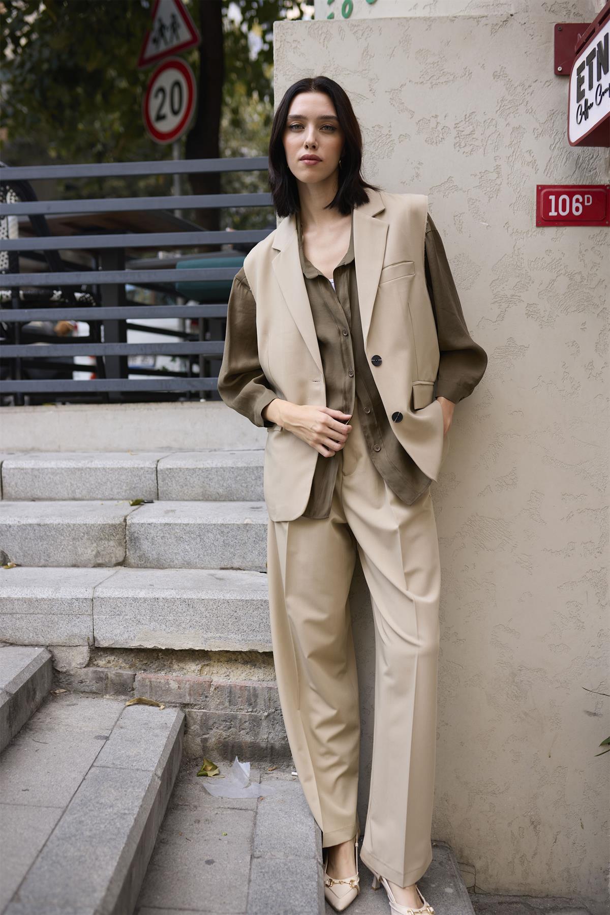 9417 YELEK PANTOLON TAKIM CAMEL