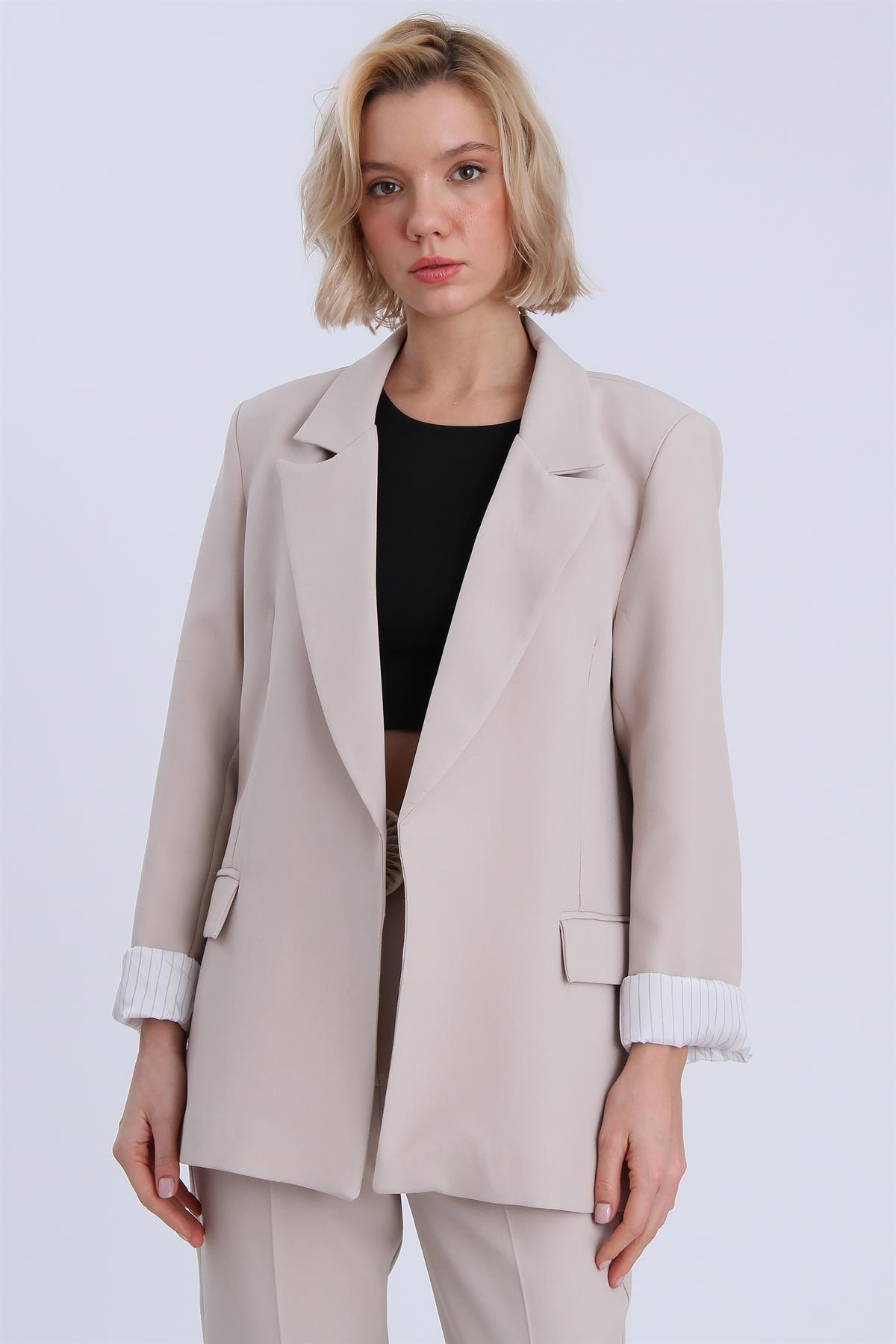 9134 KOLU KATLAMALI CEKET TAŞ