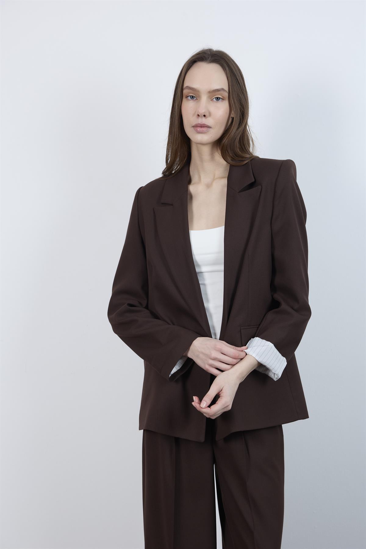 9134 KOLU KATLAMALI CEKET KAHVE