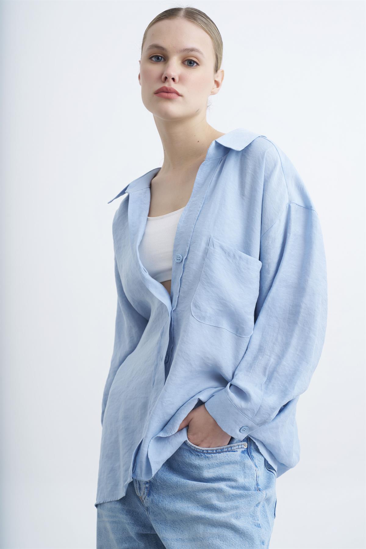 4612 DÜŞÜK OMUZLU OVERSİZE GÖMLEK AÇIK MAVİ