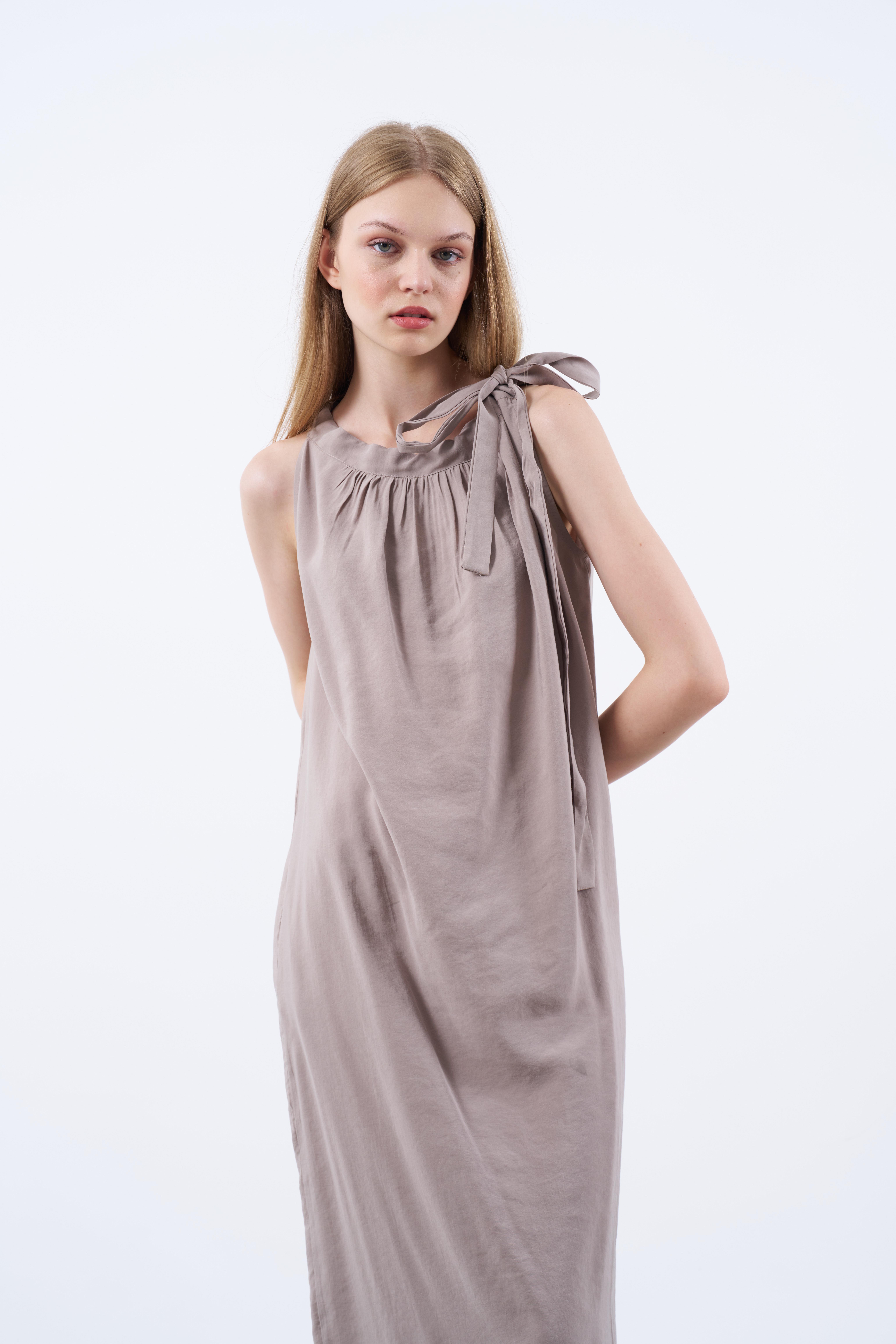 3213 OMUZDAN BAĞLAMALI ELBİSE VİZON