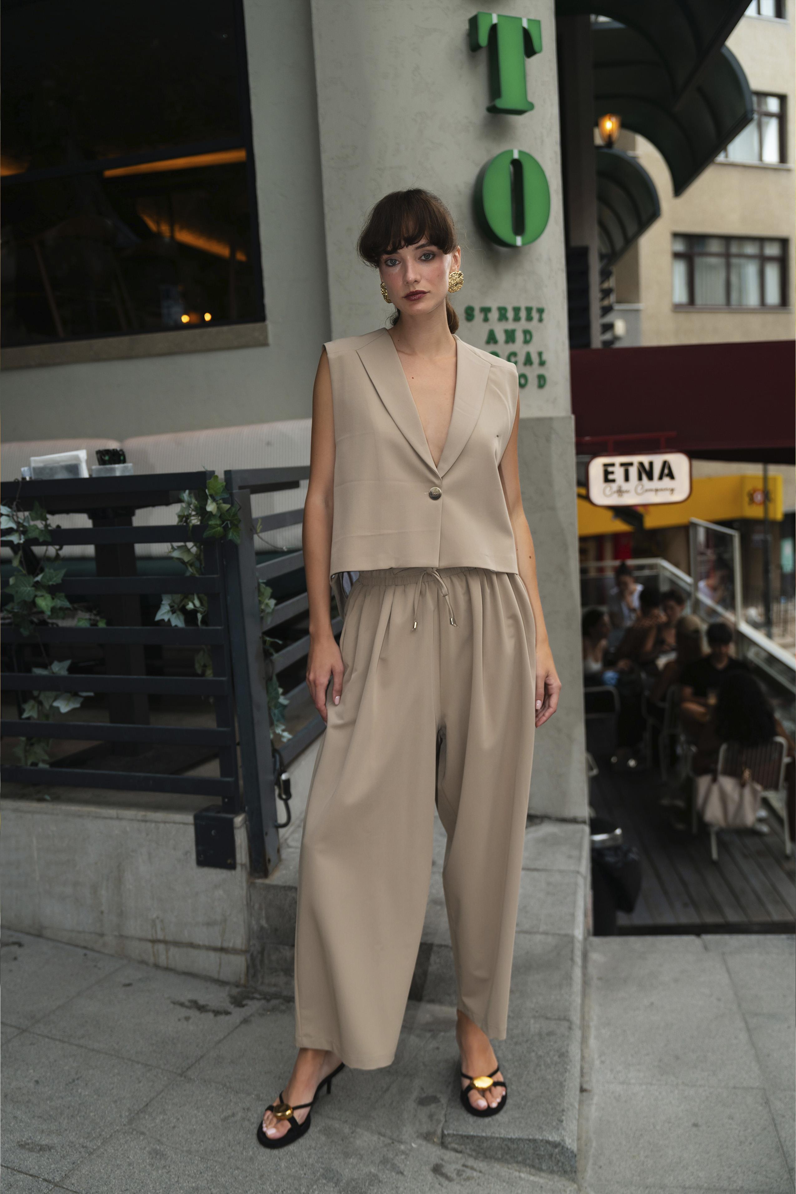 9588 YELEK PANTOLON TAKIM CAMEL