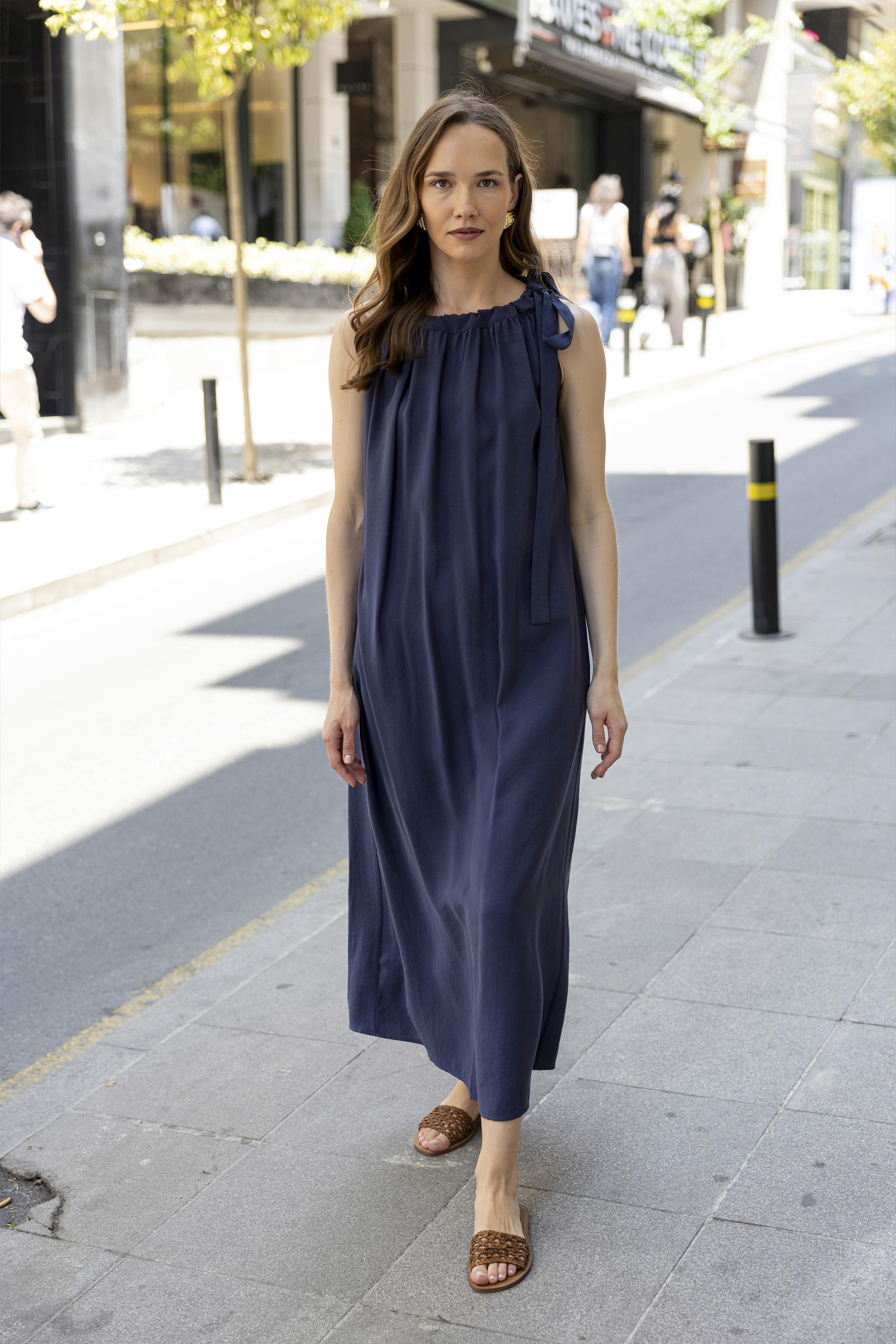 3213 OMUZDAN BAĞLAMALI ELBİSE LACİVERT