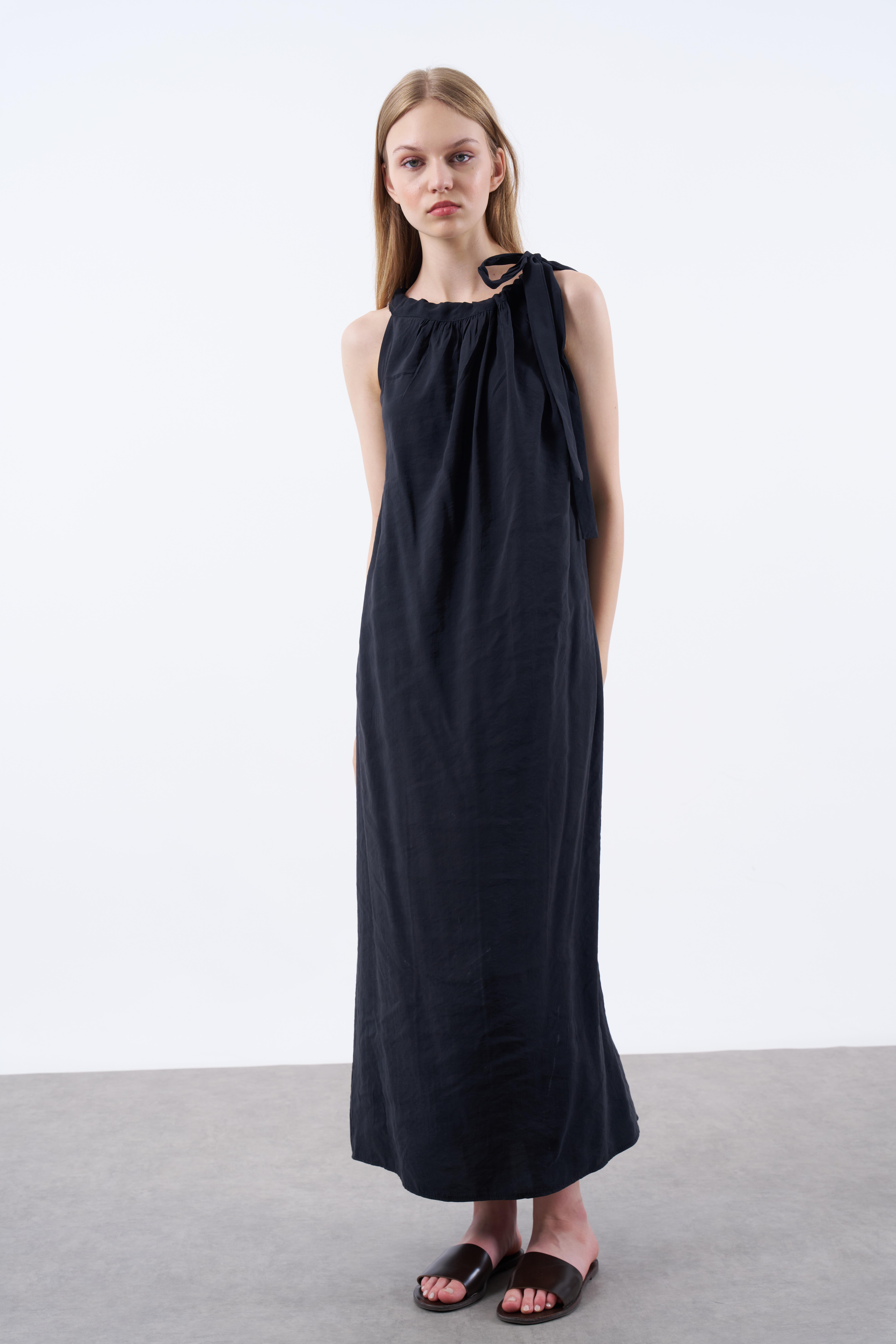 3213 OMUZDAN BAĞLAMALI ELBİSE SİYAH