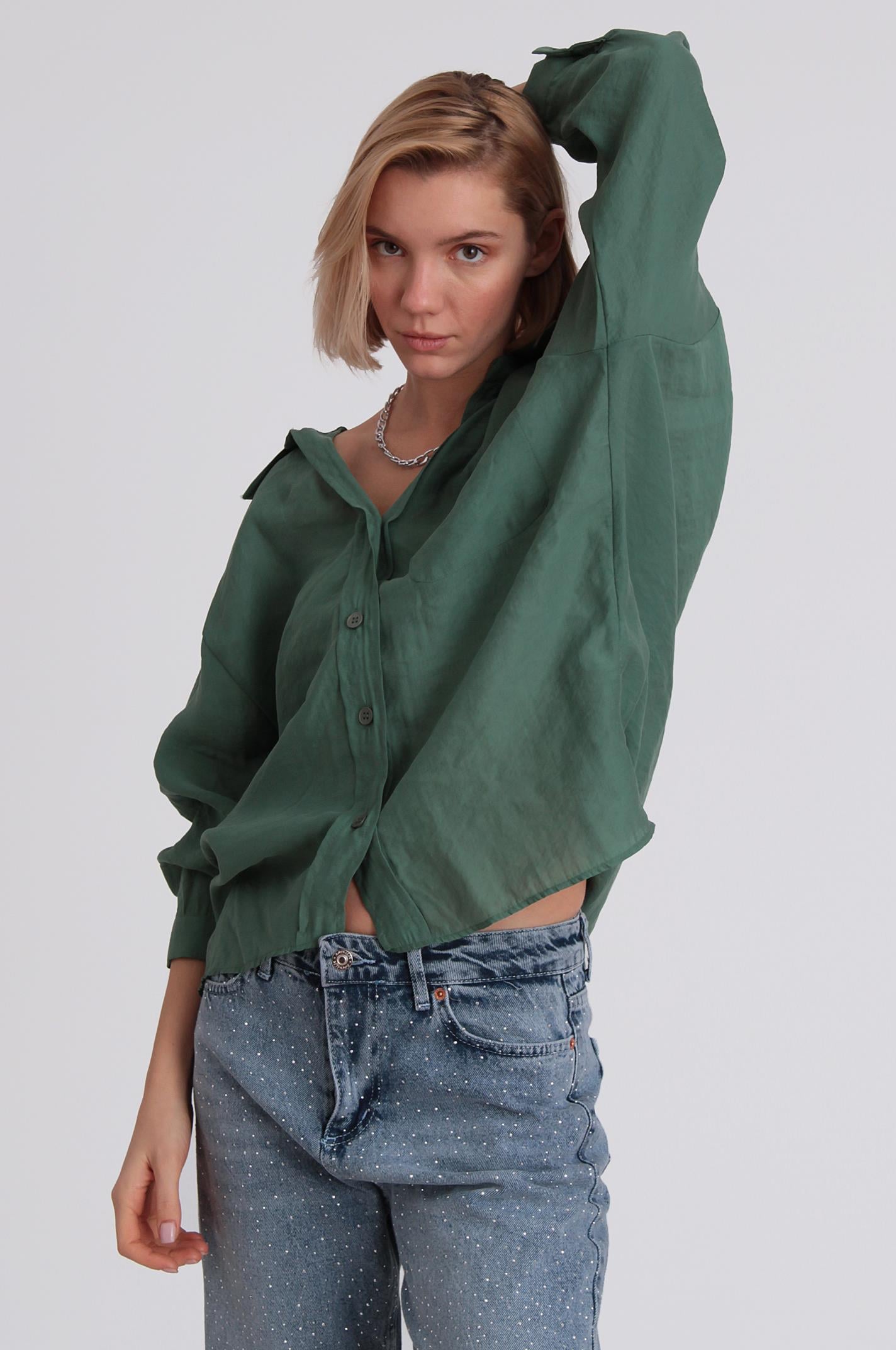 4612 DÜŞÜK OMUZLU OVERSİZE GÖMLEK ZÜMRÜT