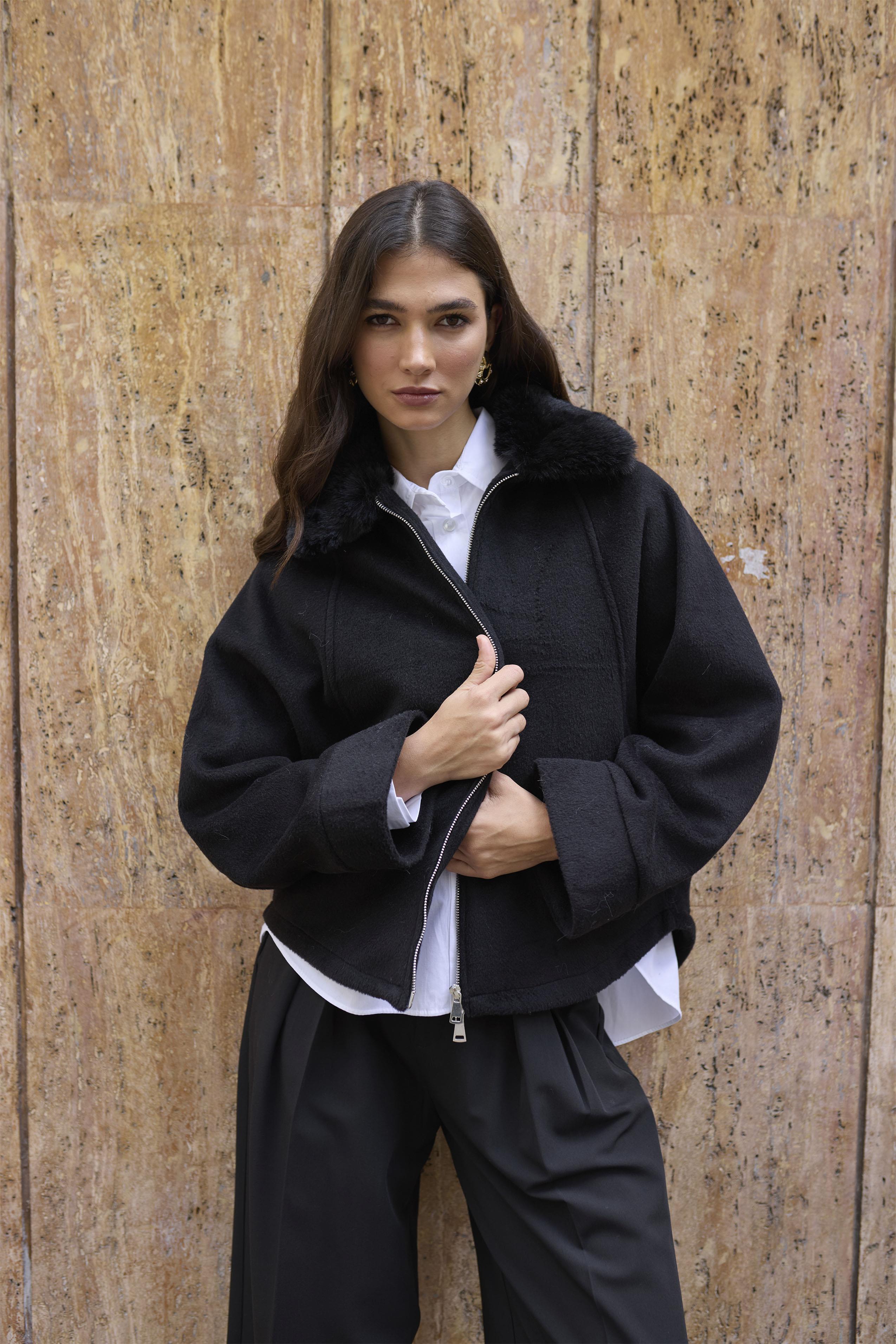 9660 YAKA KÜRKLÜ KAŞE MONT SİYAH