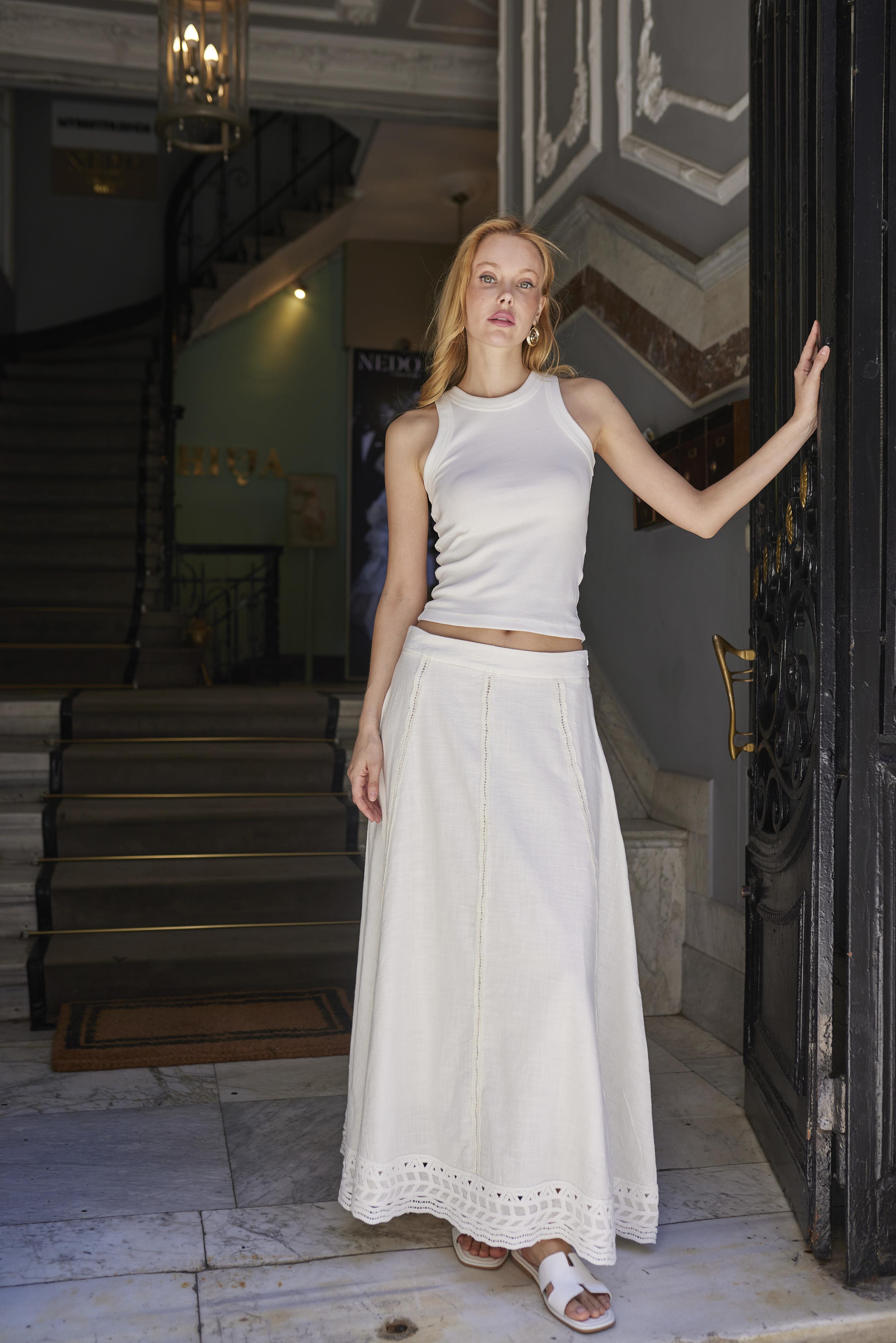 3322 DANTELLİ ETEK BEYAZ