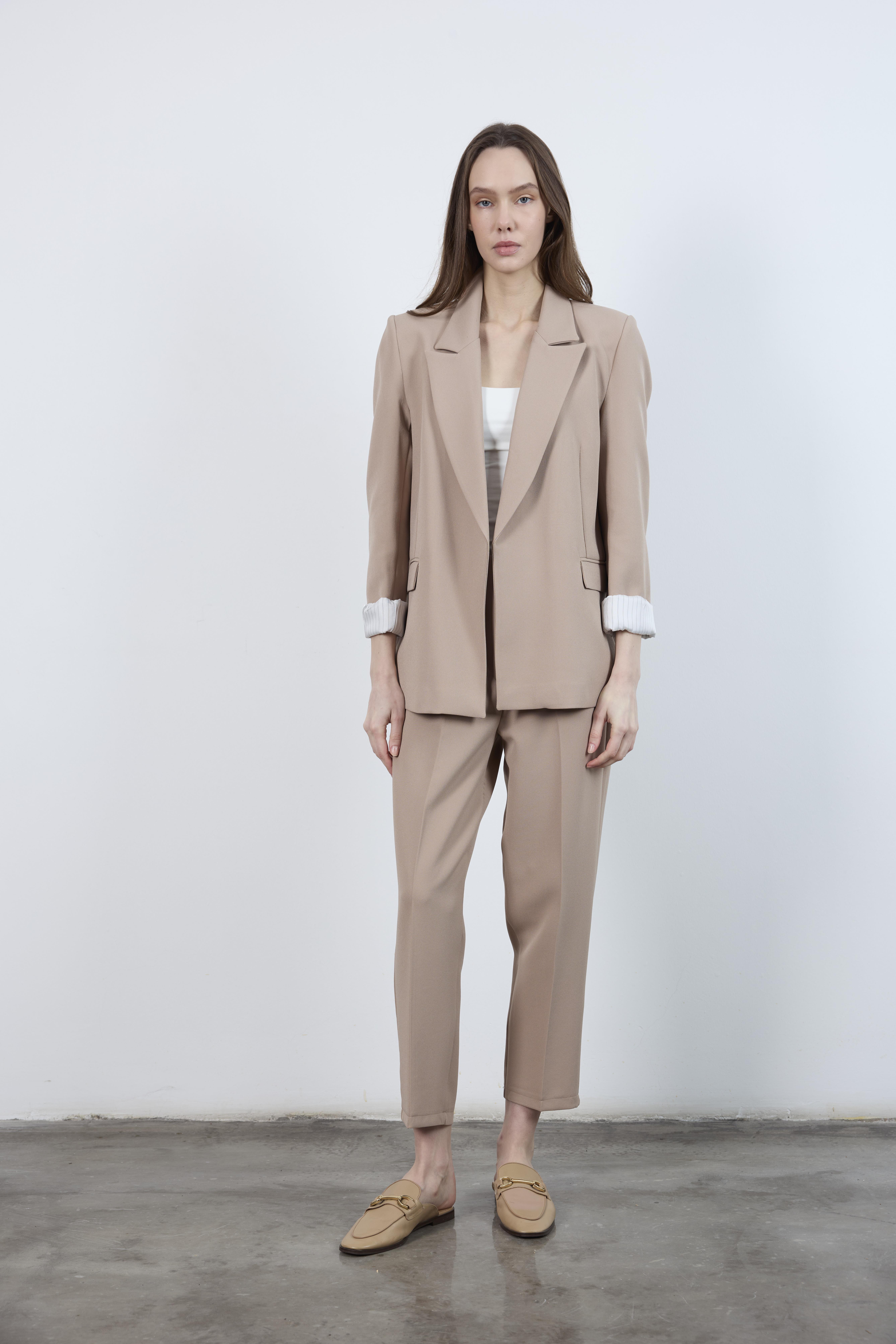 9134 KOLU KATLAMALI CEKET BEJ