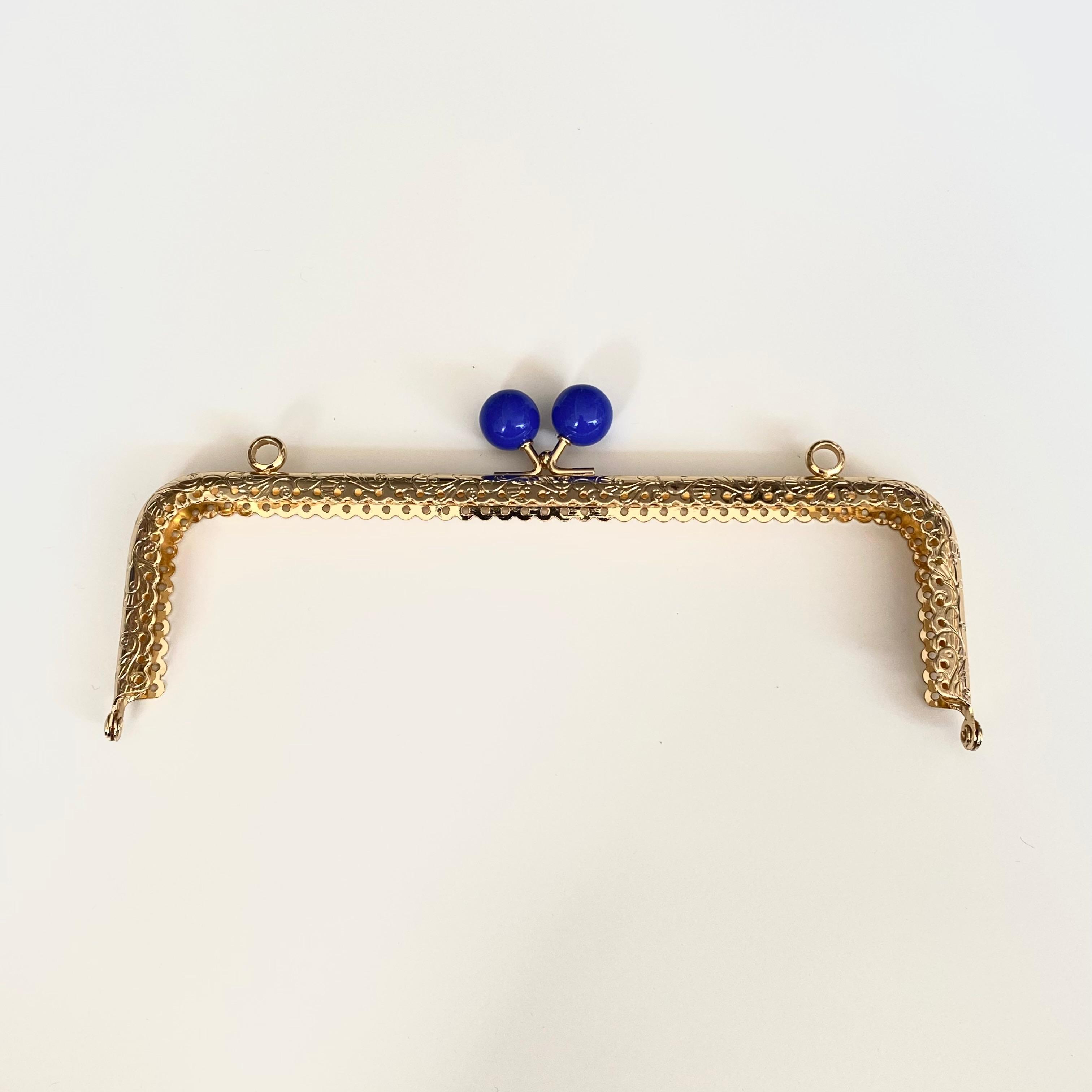 Çanta ve Cüzdan Klipsi İşlemeli Altın Renk Köşeli Model 20 Cm Mavi Başlıklı ( ASKILIKLI )