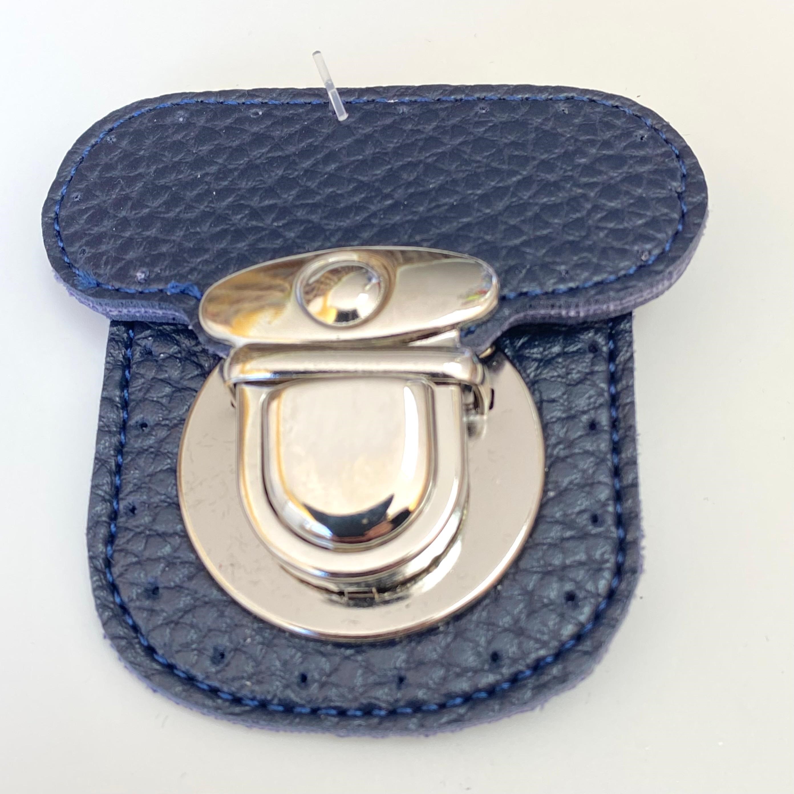 Derili Çanta Kiliti 6 x 6 Cm Lacivert - Gümüş