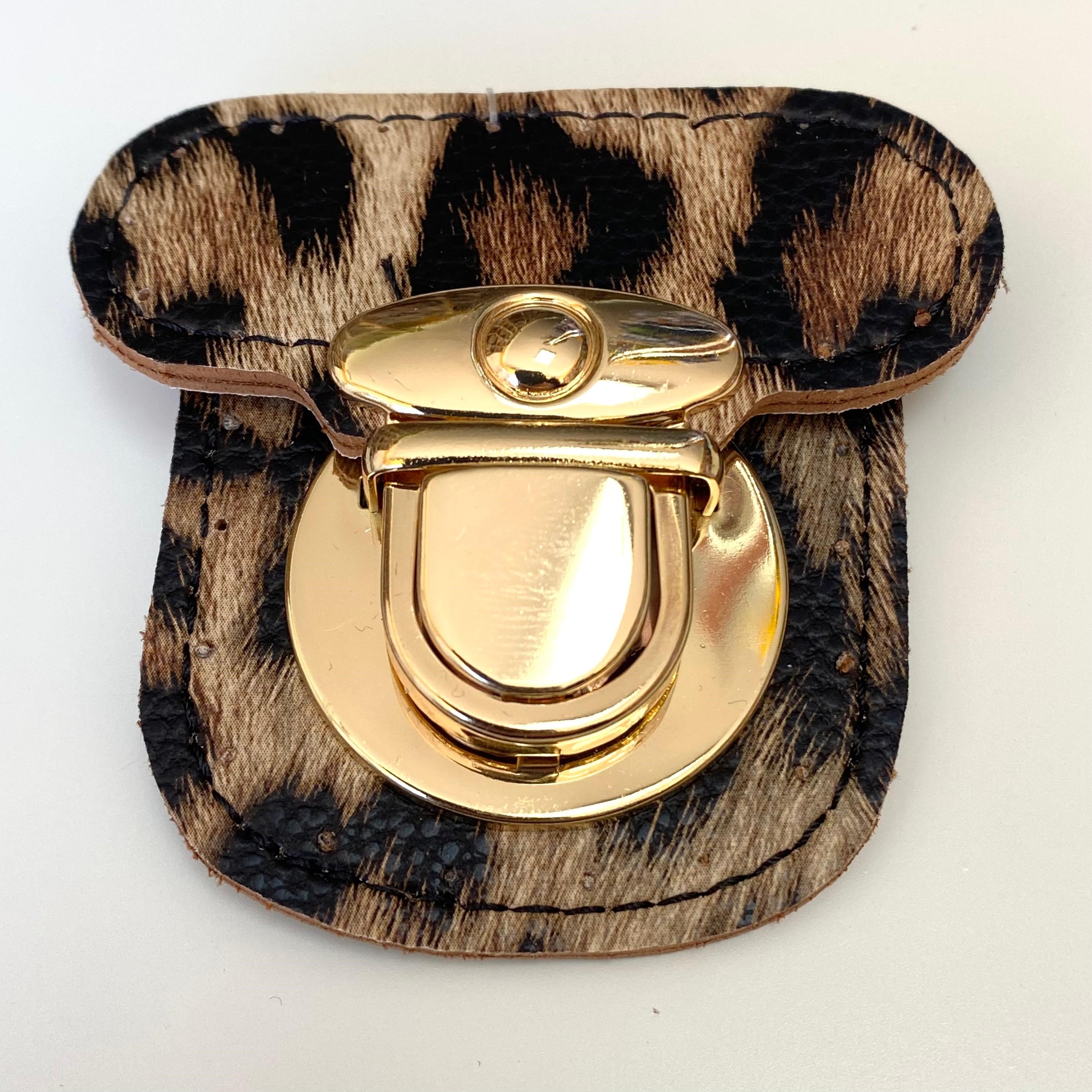 Derili Çanta Kiliti 6 x 6 Cm Leopar - Altın