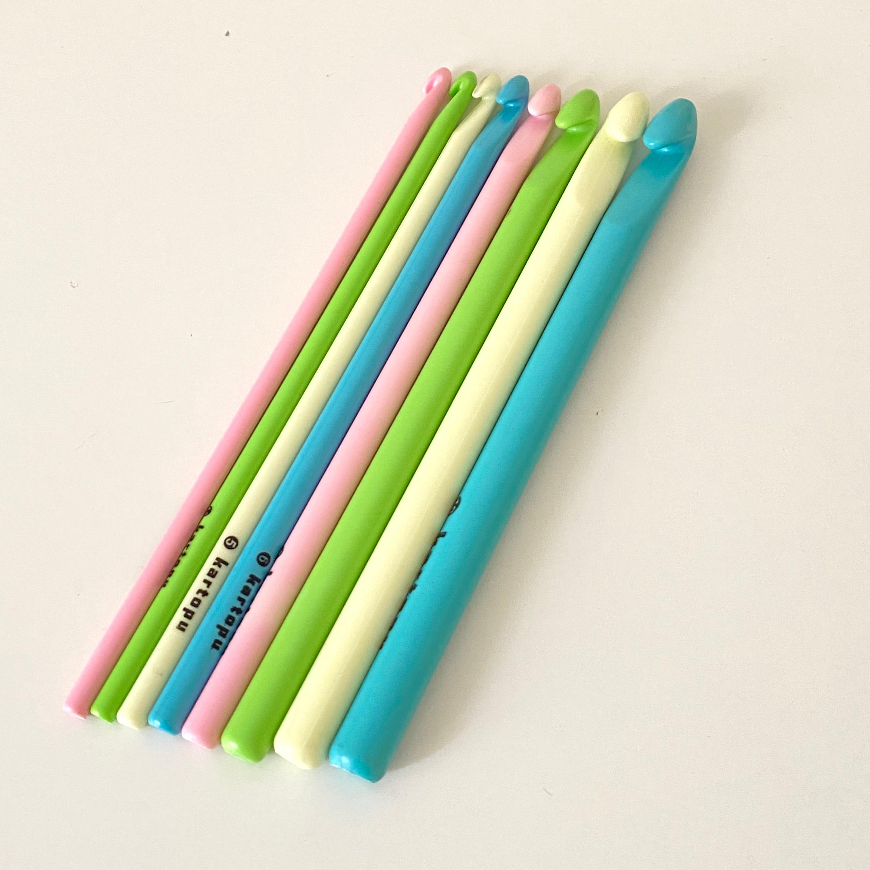 Plastik Örgü Tığı 9 Mm ( 1 Adet )