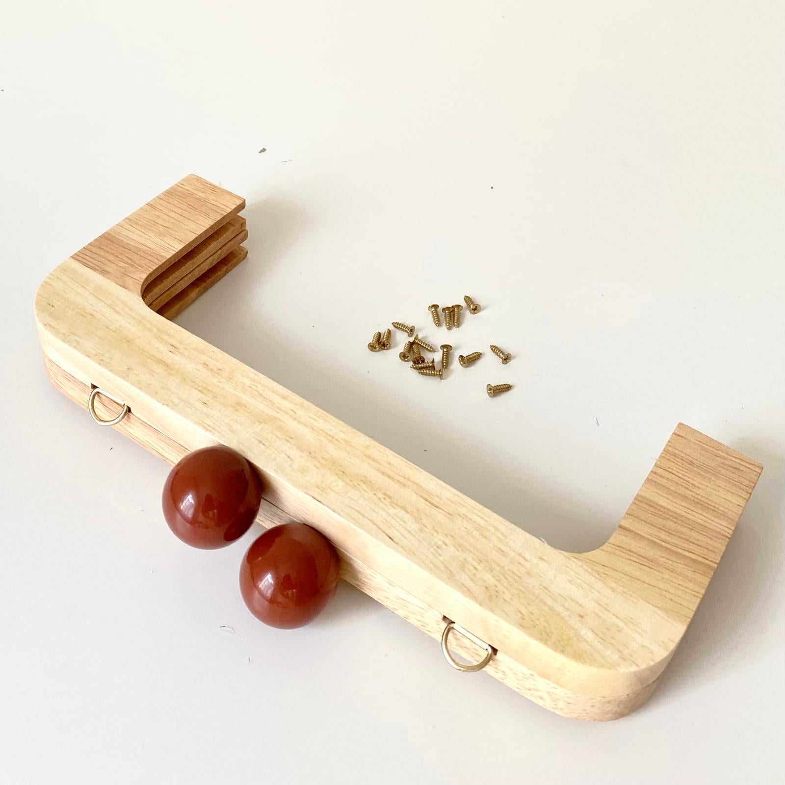 Çanta Bursu Ahşap Köşeli Boncuklu Açık Kahve 20 Cm  No: 02