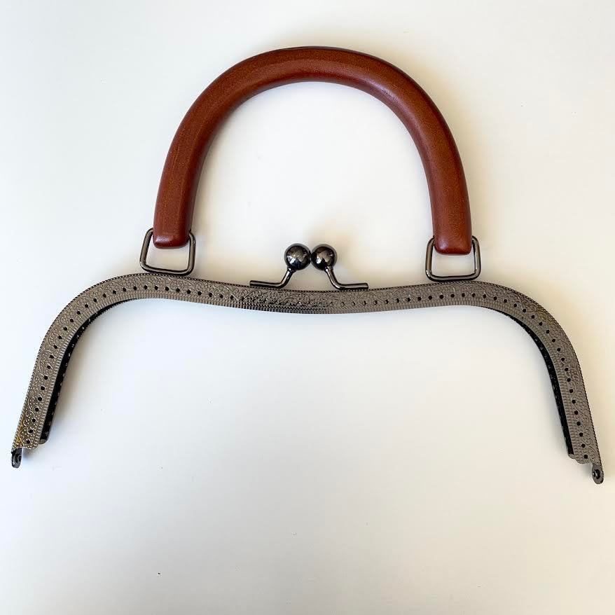 Çanta Bursu - Çanta Klipsi Masif Ahşap Saplı Gri Renk 27 Cm BA-0092