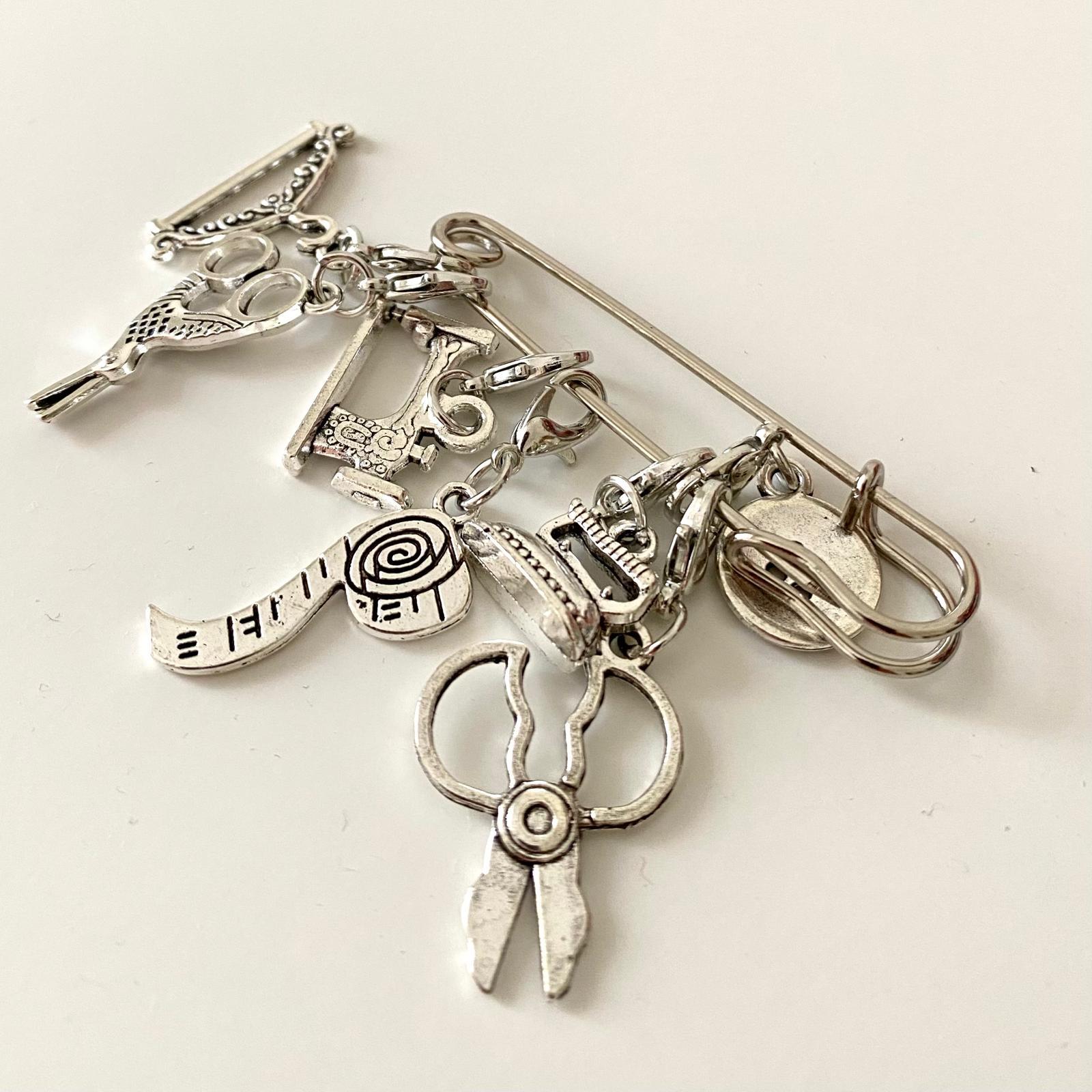 Metal Dikiş ve Hobi Figürlü Broş Set '' C ''