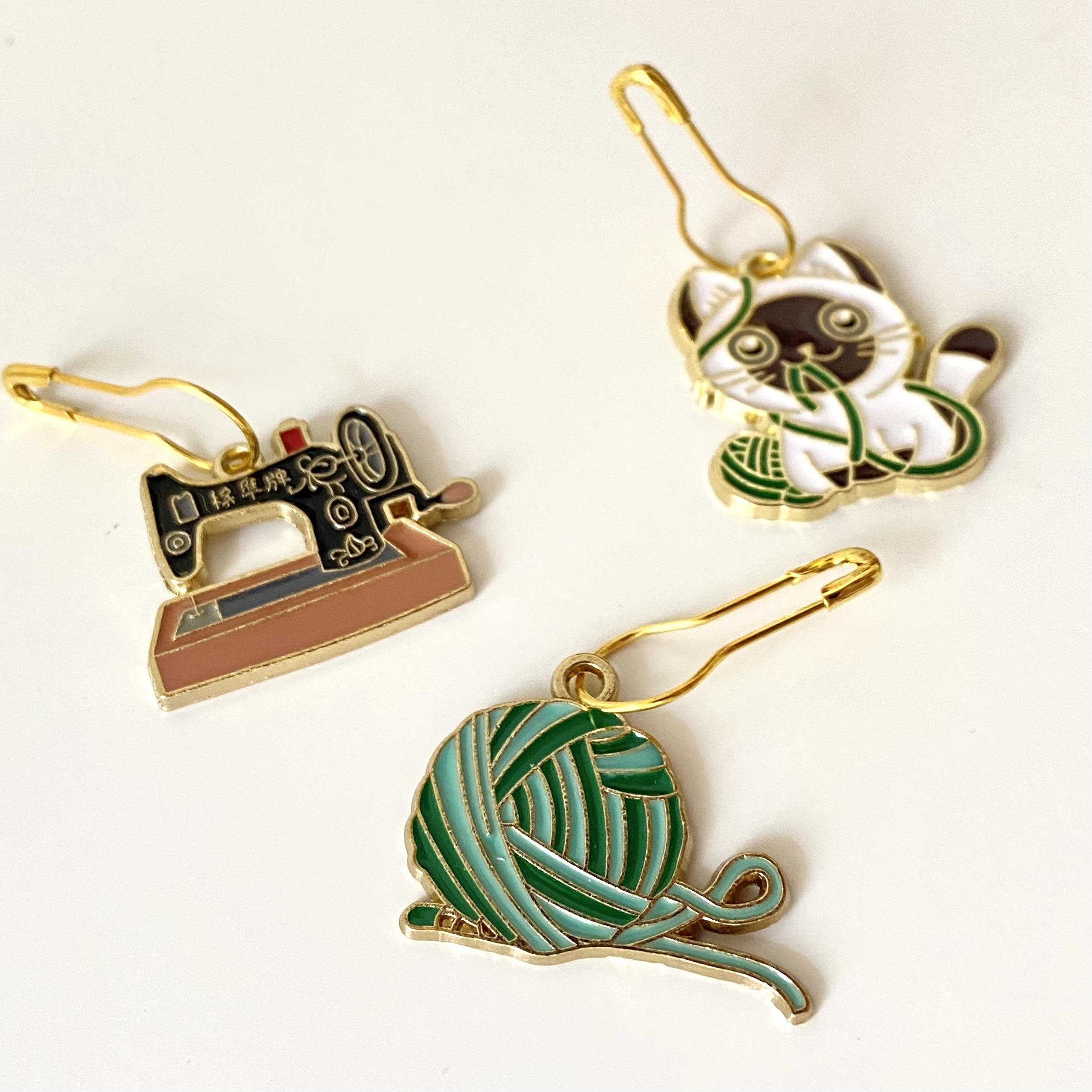 Metal Kedi Figürlü Broş Set