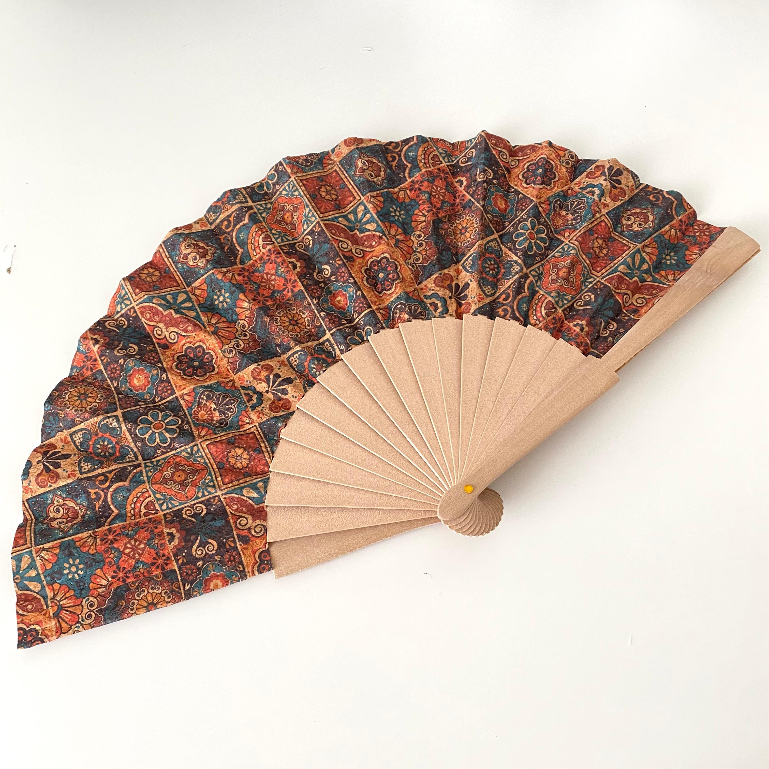 Özel İşlemden Geçmiş Mantar Üzeri Baskılı Ahşap Yelpaze Kod: 1001