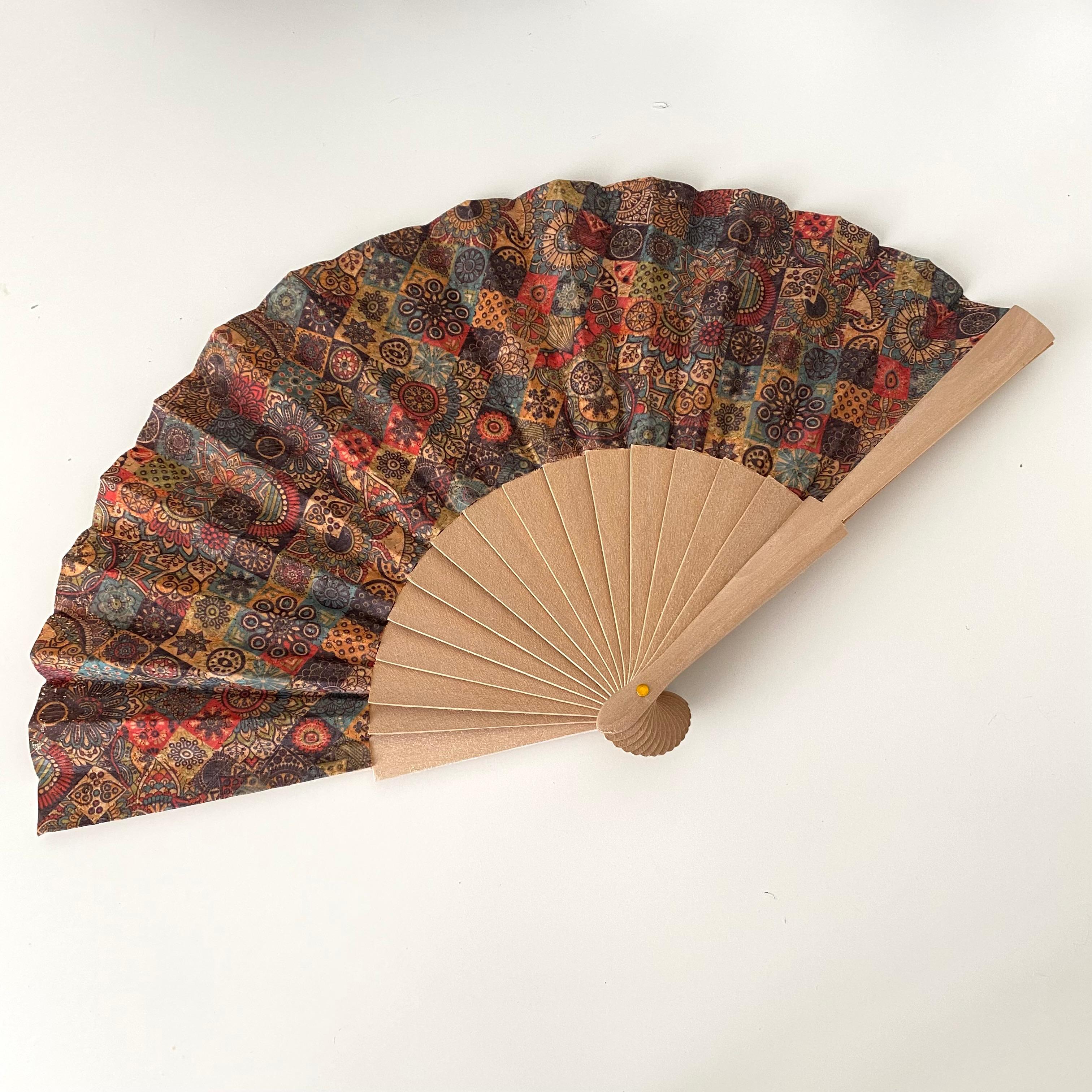 Özel İşlemden Geçmiş Mantar Üzeri Baskılı Ahşap Yelpaze Kod: 1000