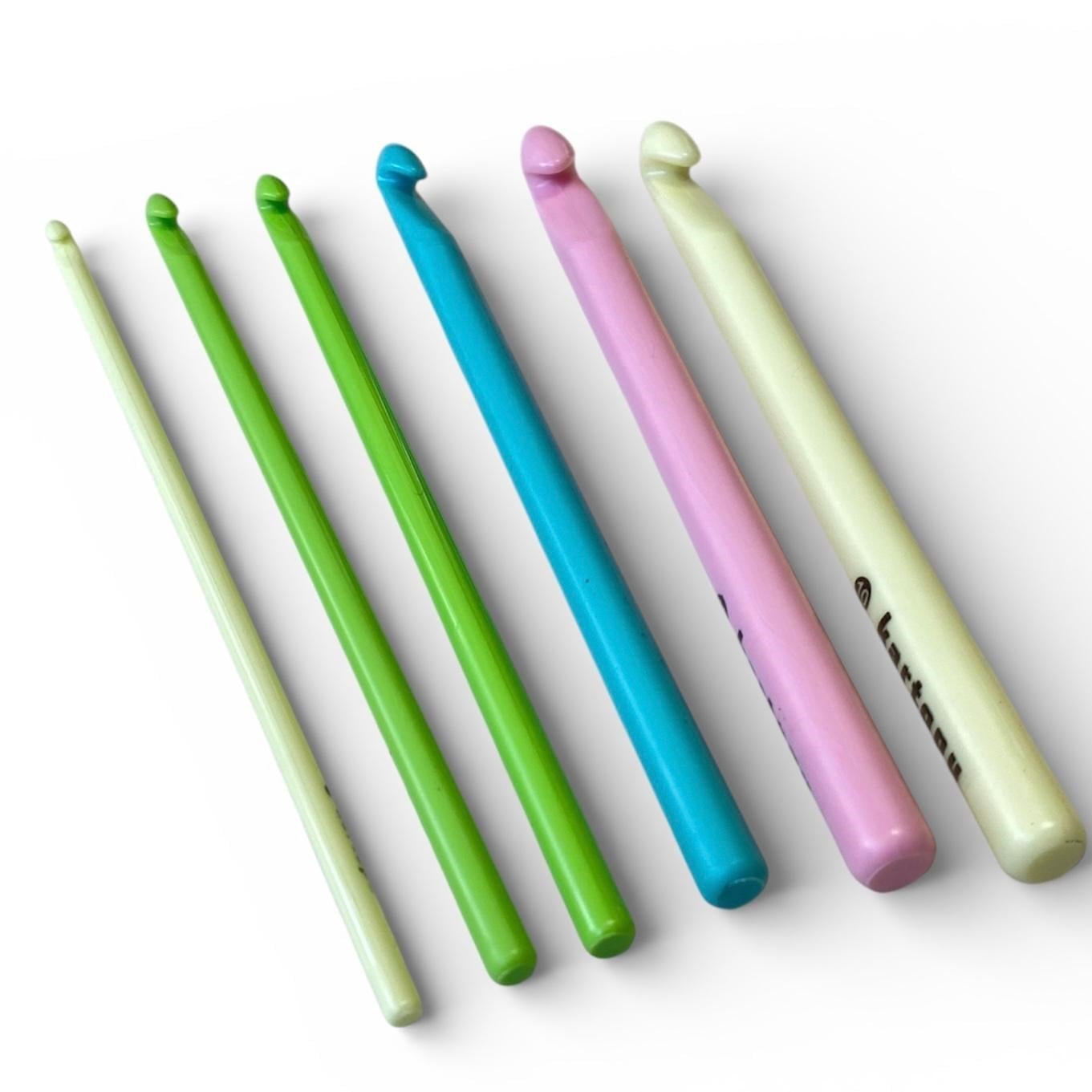 Plastik Örgü Tığı Seti 6 Farklı Numara ( 4.0/ 5.0/ 6.0/ 7.0/ 8.0/ 9.0/ 10 )