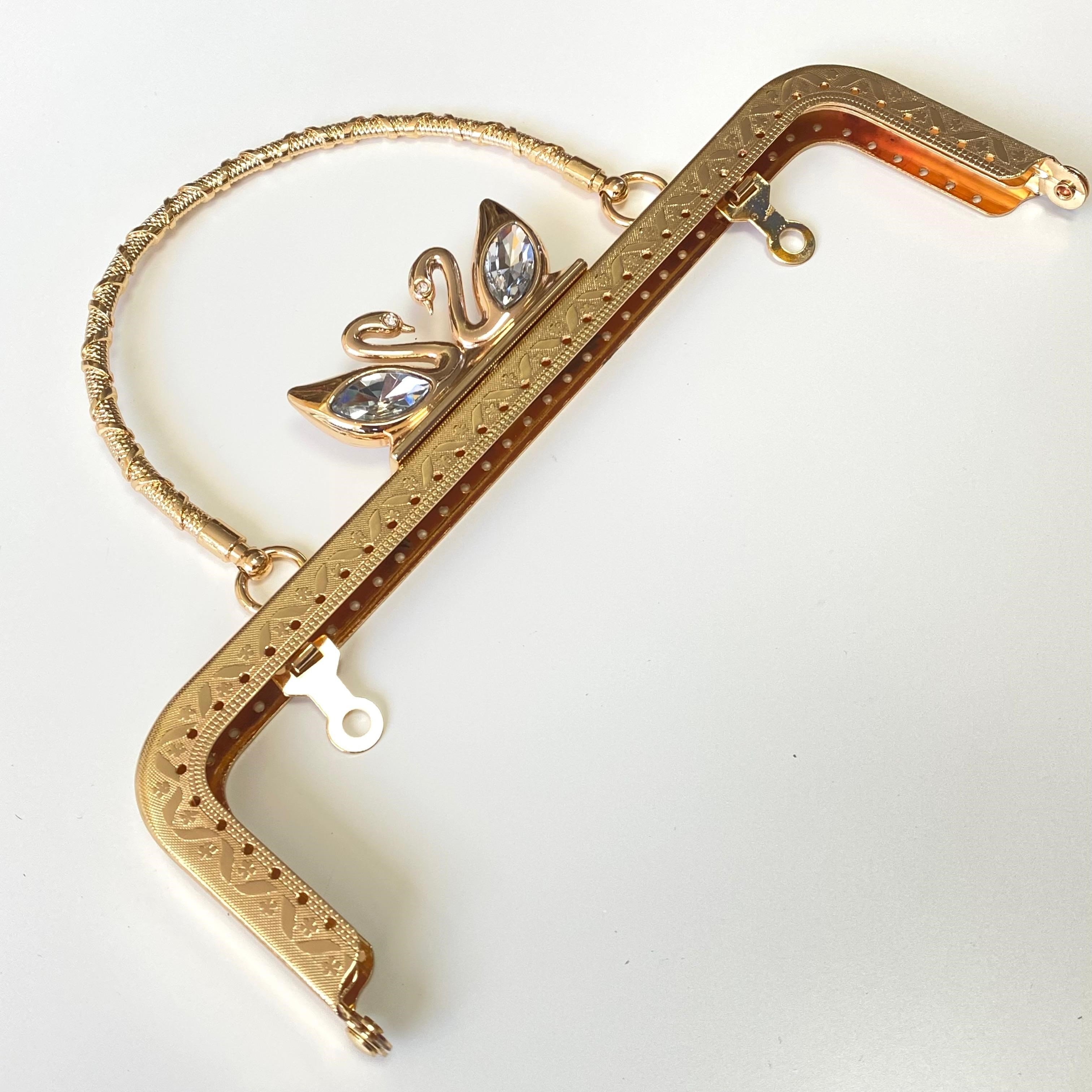 Saplı Çanta Klipsi Taşlı Kuğu Model Altın 20 Cm