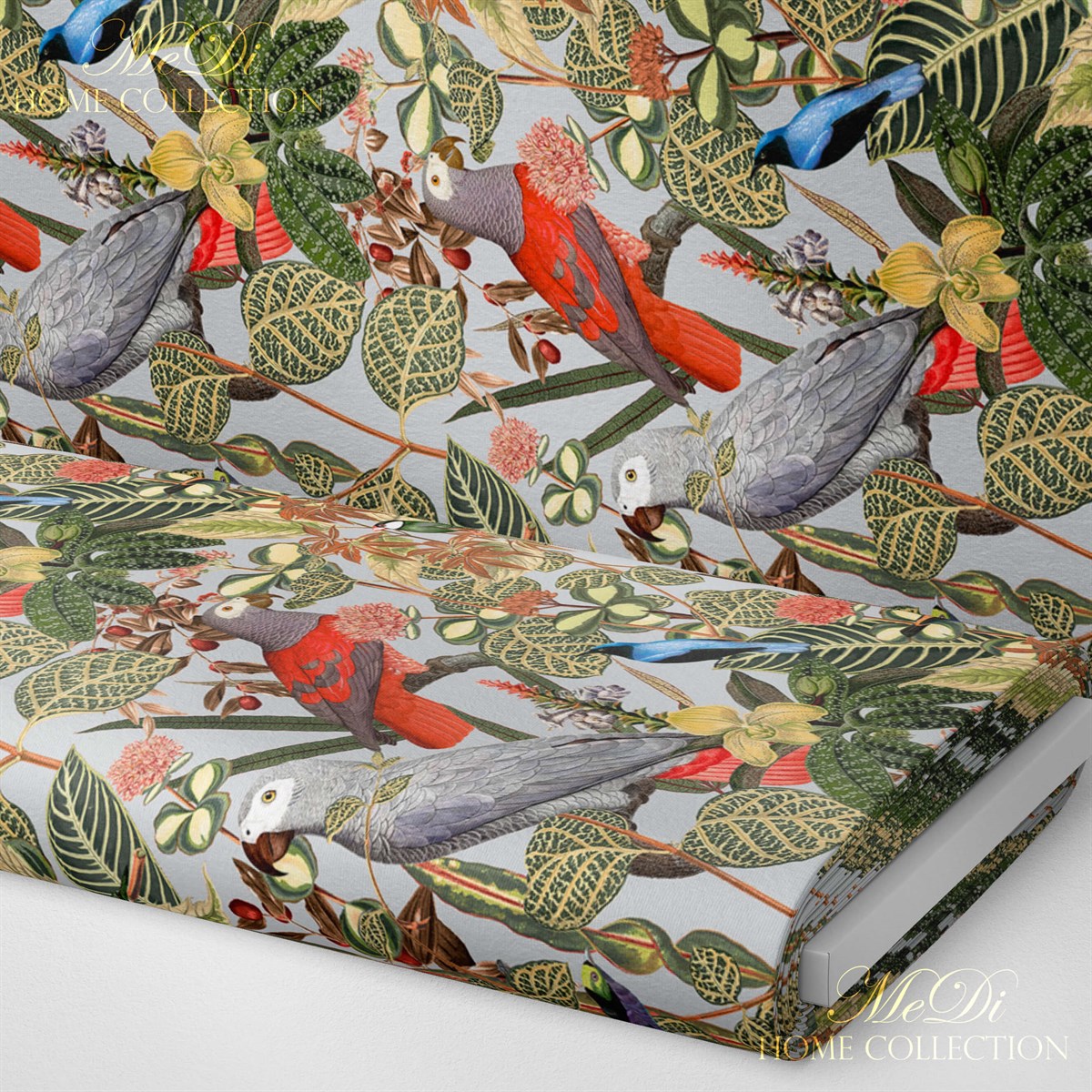Gri Zemin, Tropikal Ormanda Papağan Desenli Dijital Baskılı Kumaş