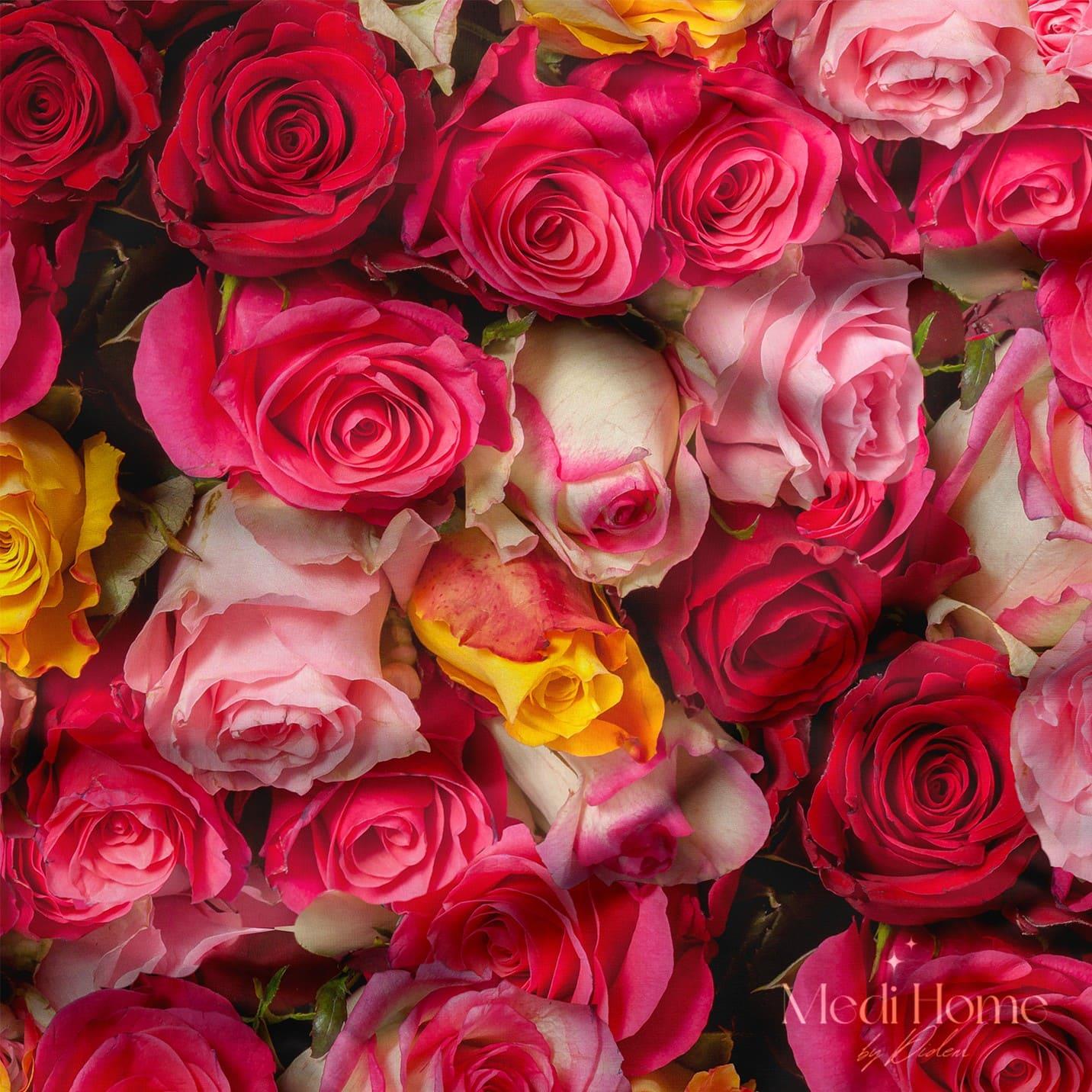 Güllerle Boyanmış Bir Aşk Dijital Baskılı Kumaş