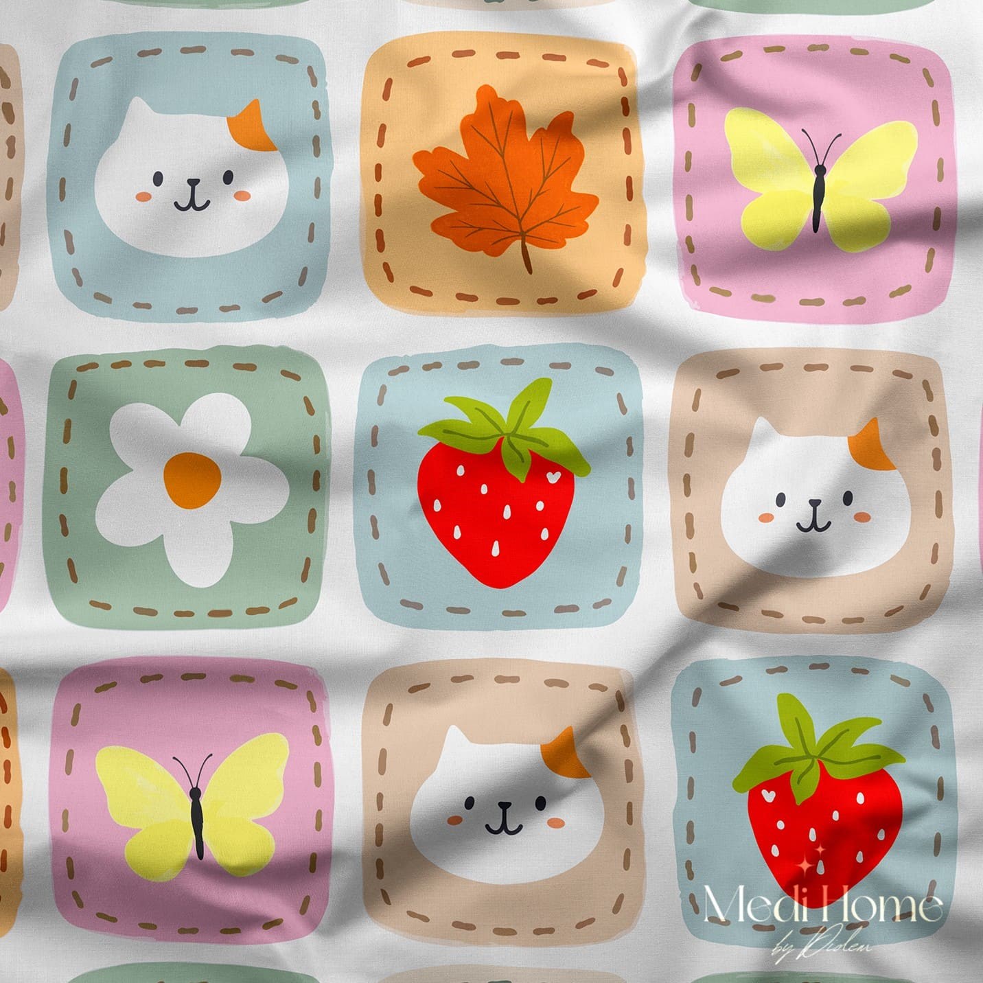 Pastel Karelerde Sevimli Kedi ve Çilek Dijital Baskılı Kumaş