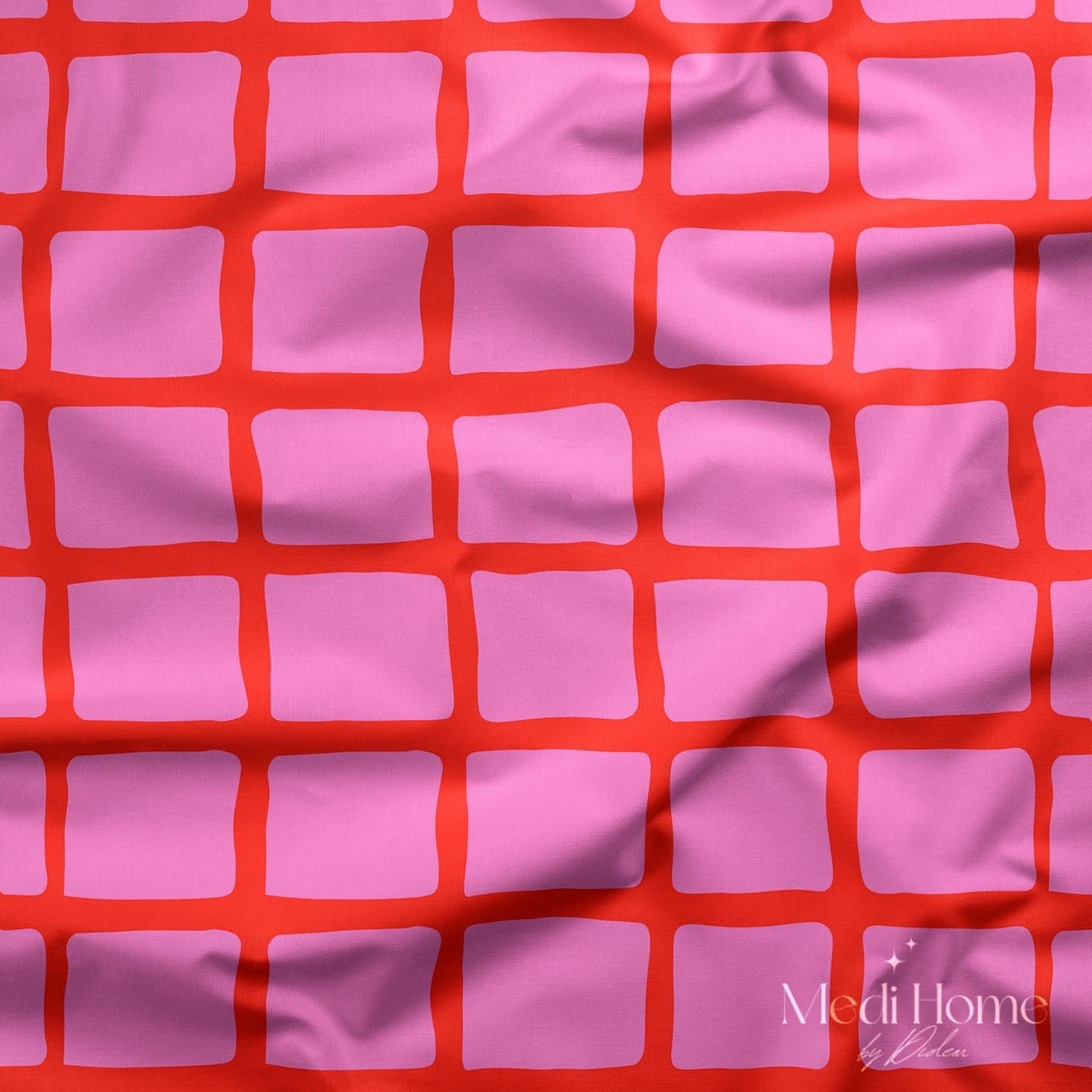Pembe Zeminde Kırmızı Izgara Dijital Baskılı Kumaş